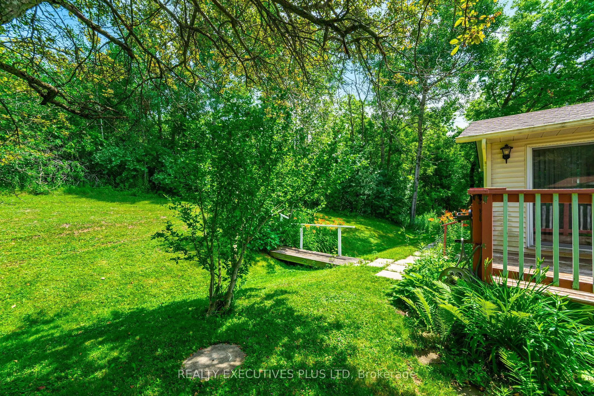 5 Pineview Court