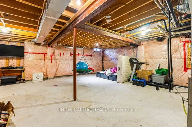 10 Bud Leggett Crescent