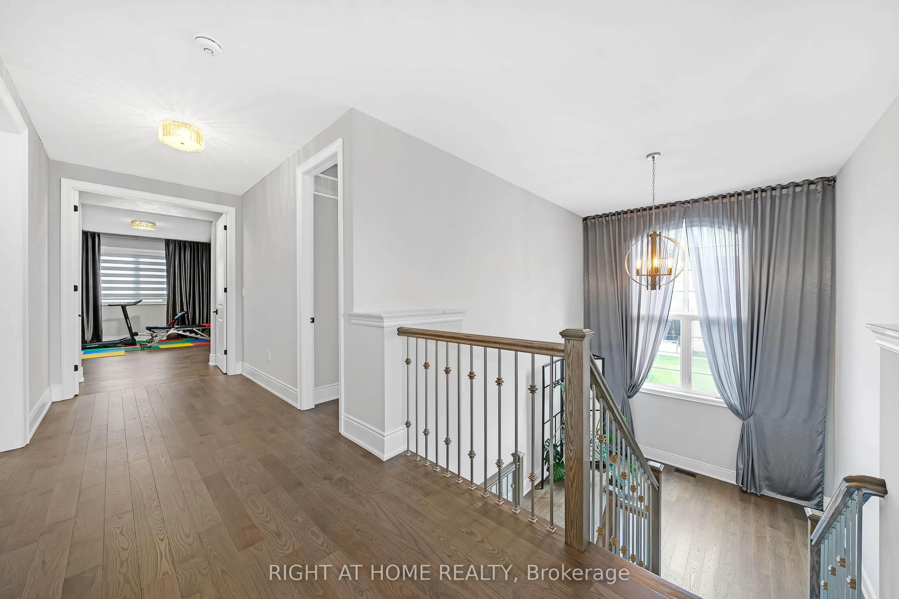 45 Cairns Gate