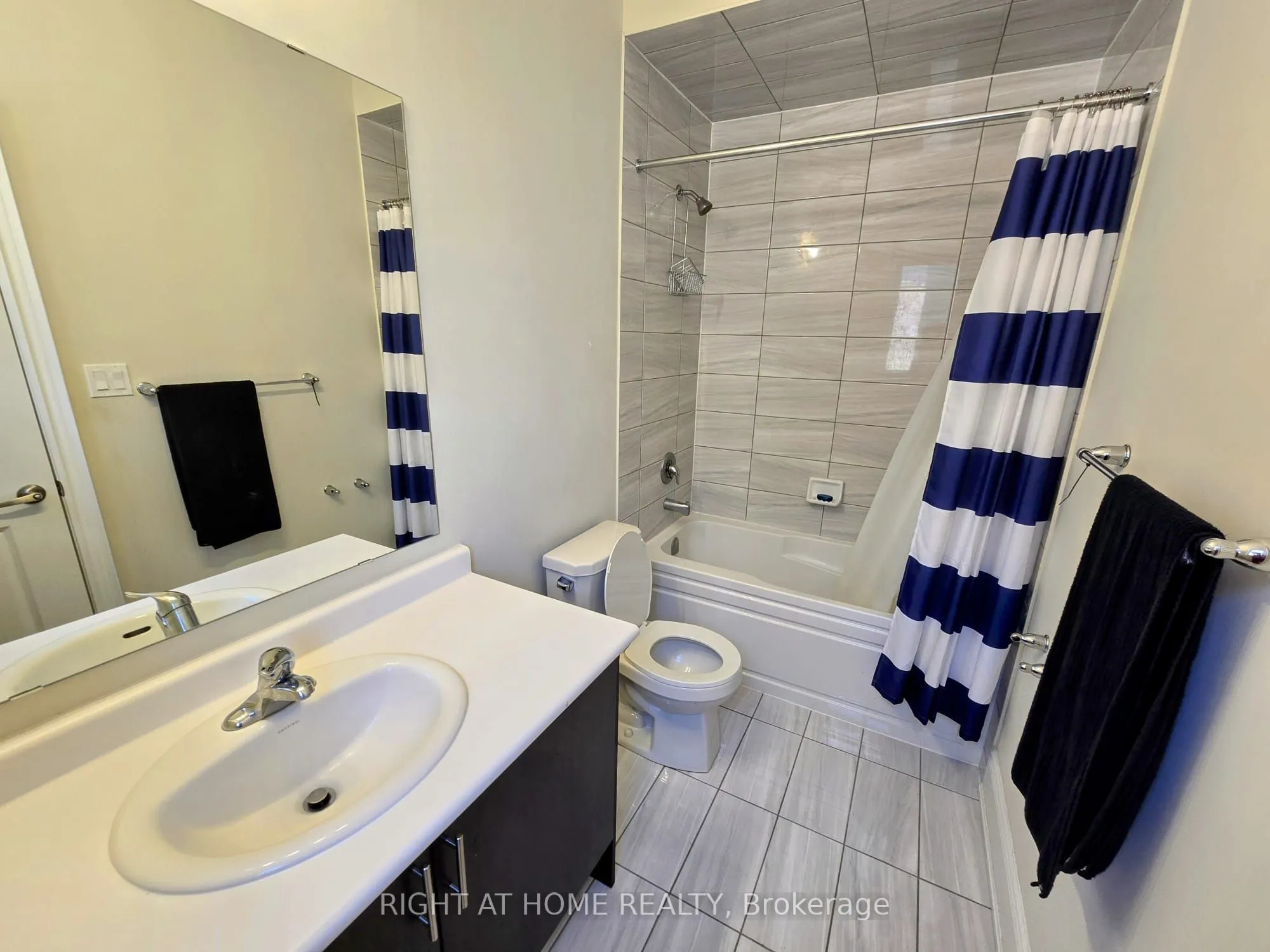 326 Boundary Boulevard, #Main Level