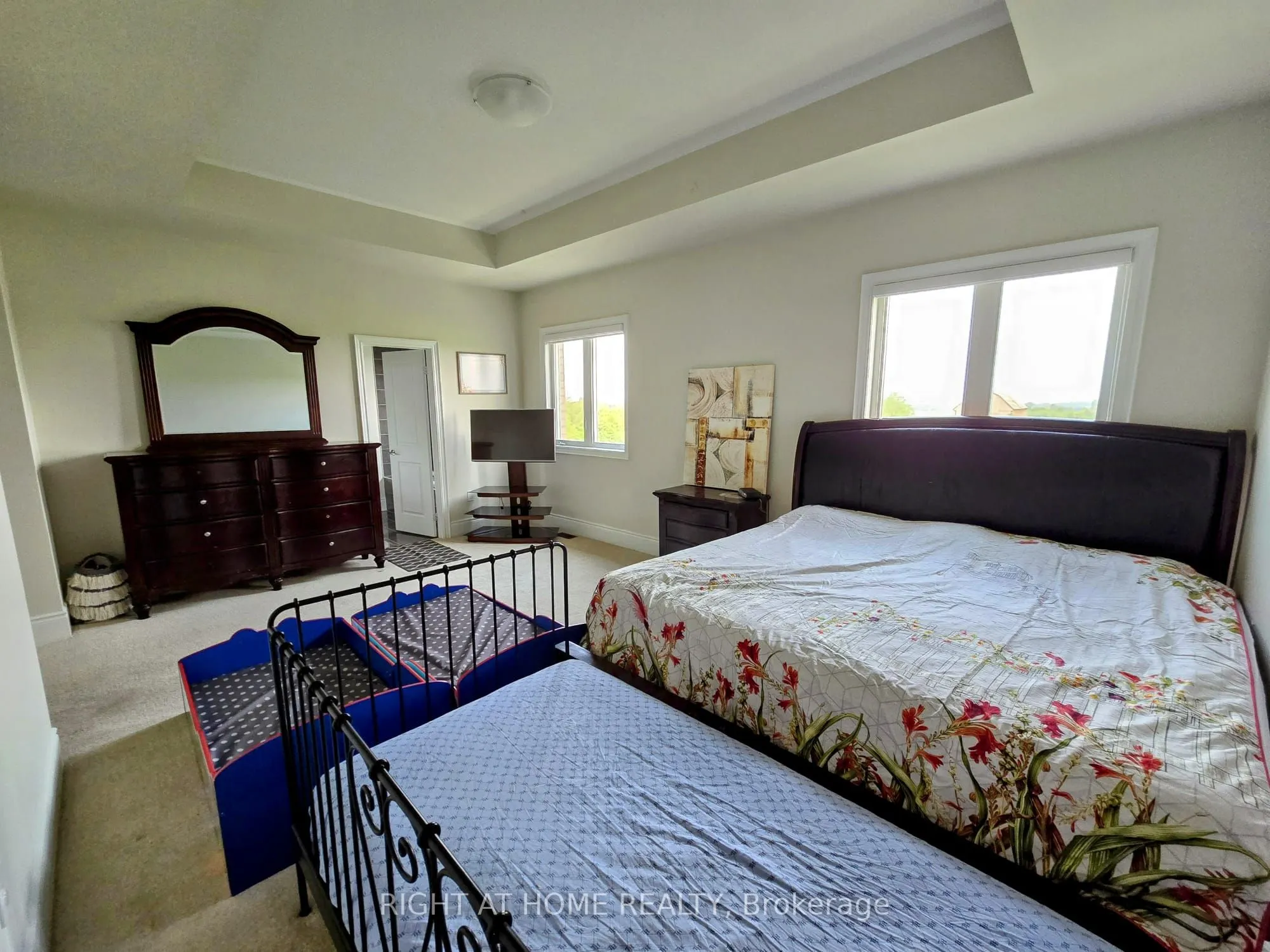 326 Boundary Boulevard, #Main Level