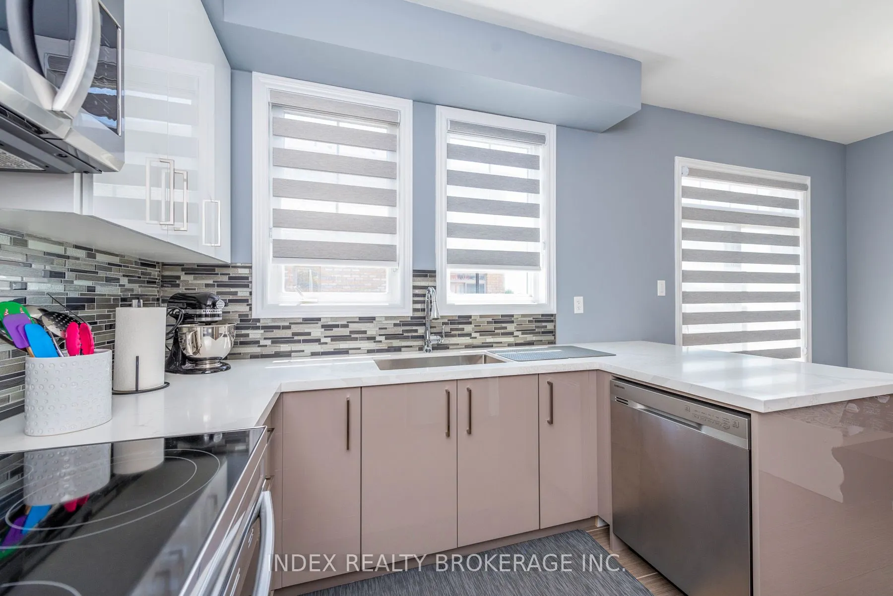 10 Porter Avenue, #26