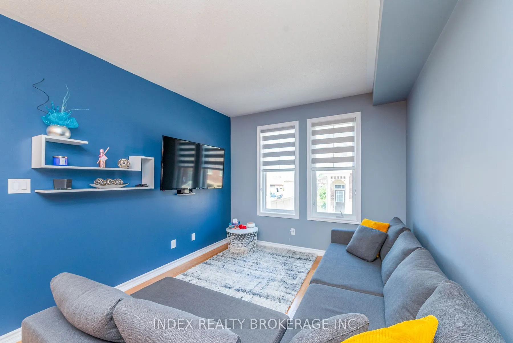 10 Porter Avenue, #26