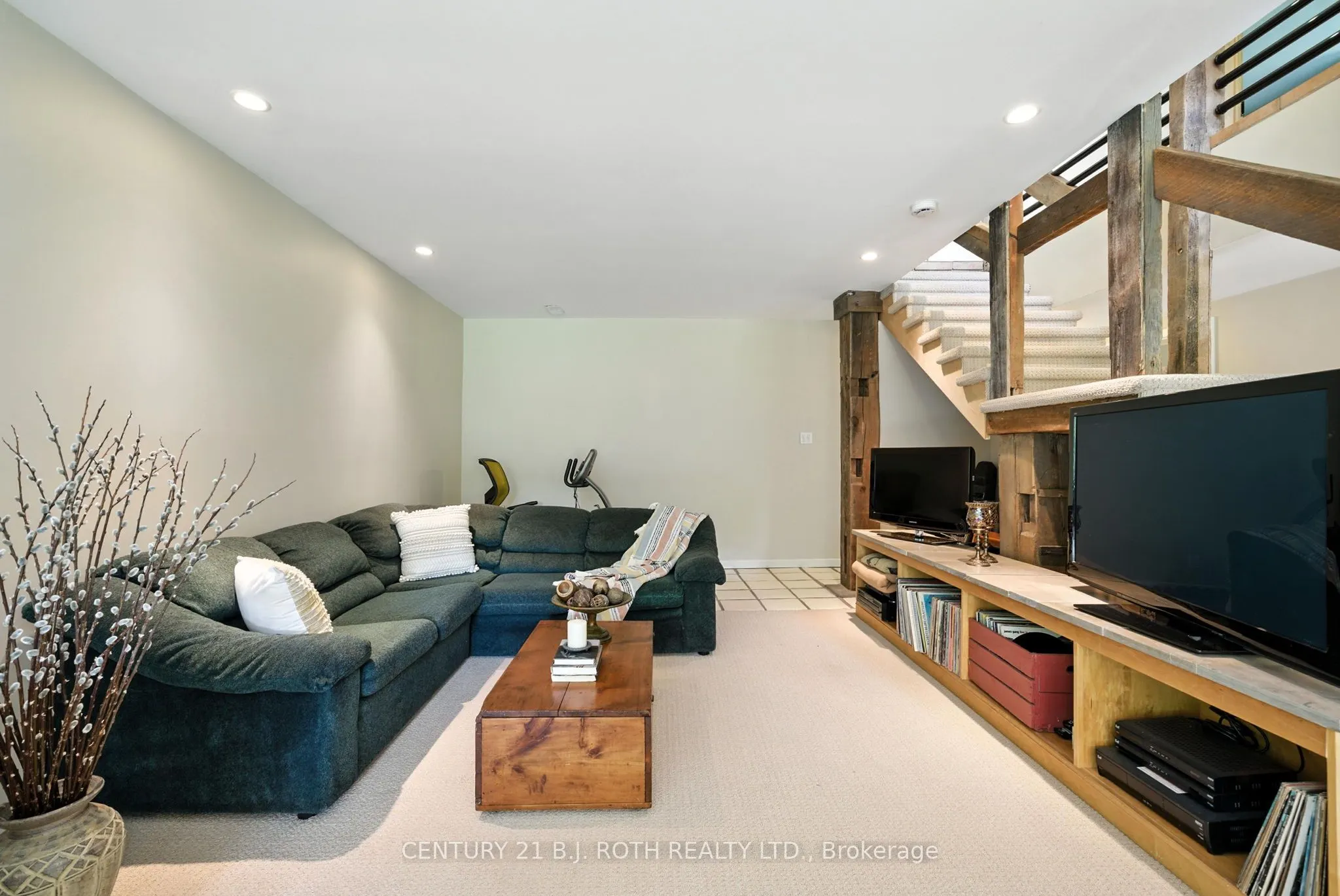 1131 Brock Road