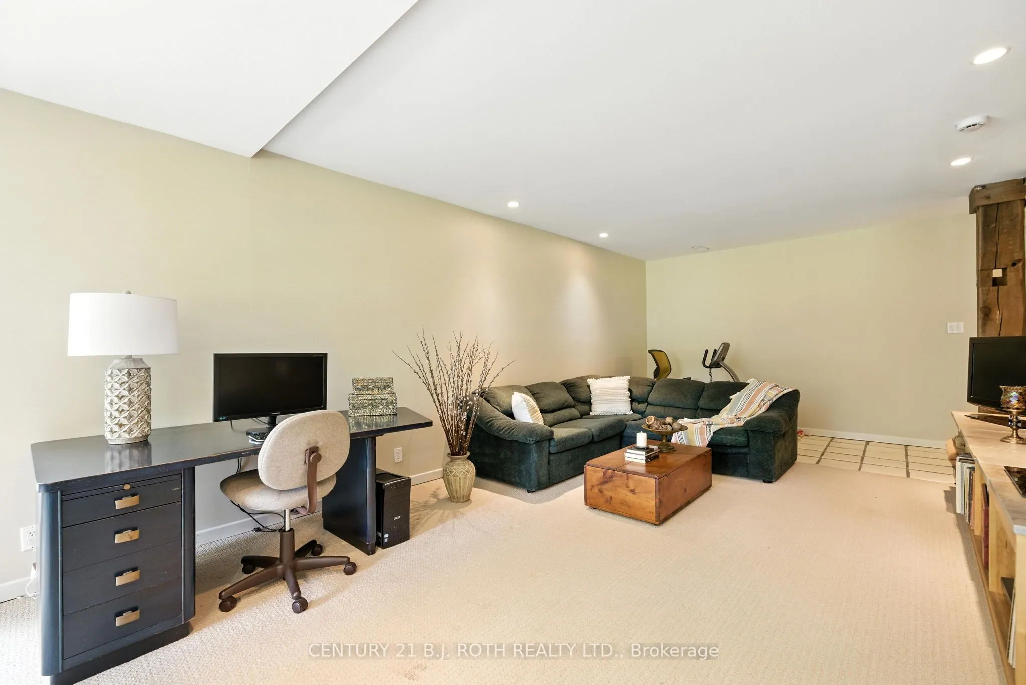 1131 Brock Road