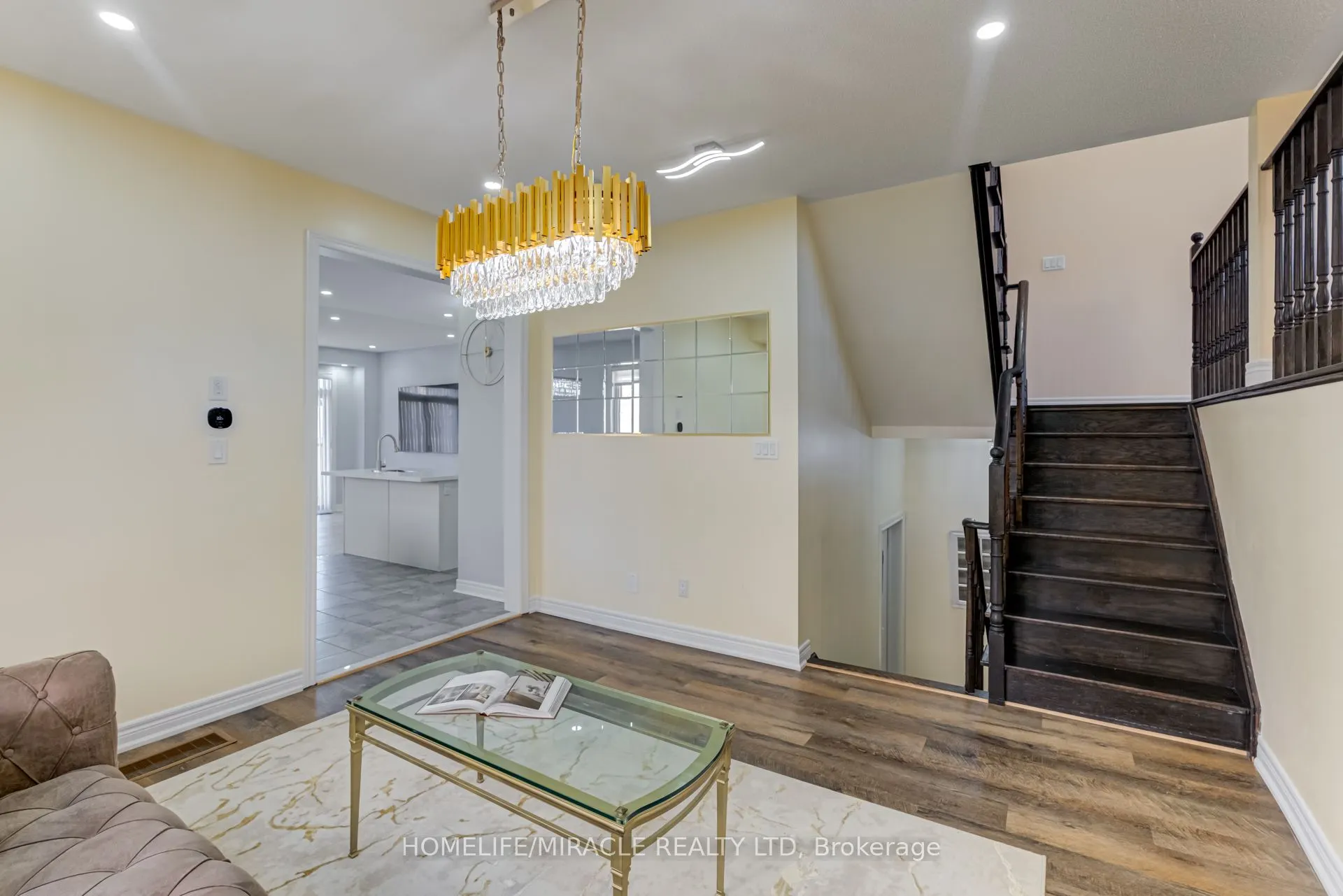 57 Sutcliffe Way