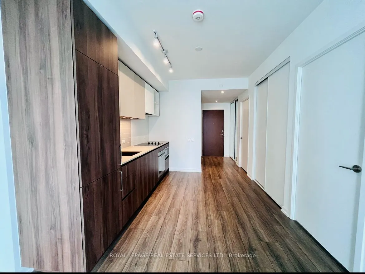7890 Jane Street, #3503
