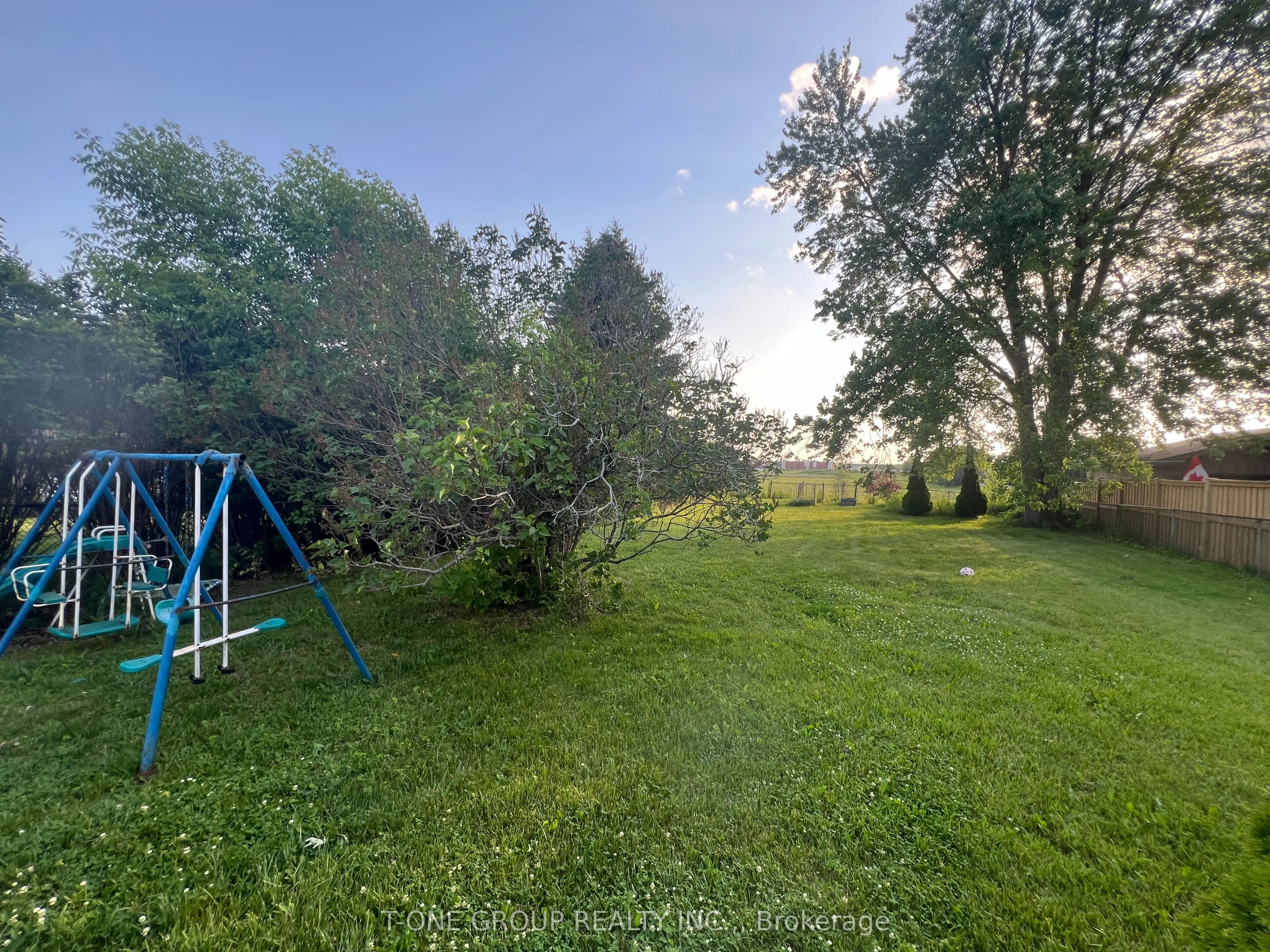 98 Thornton Avenue
