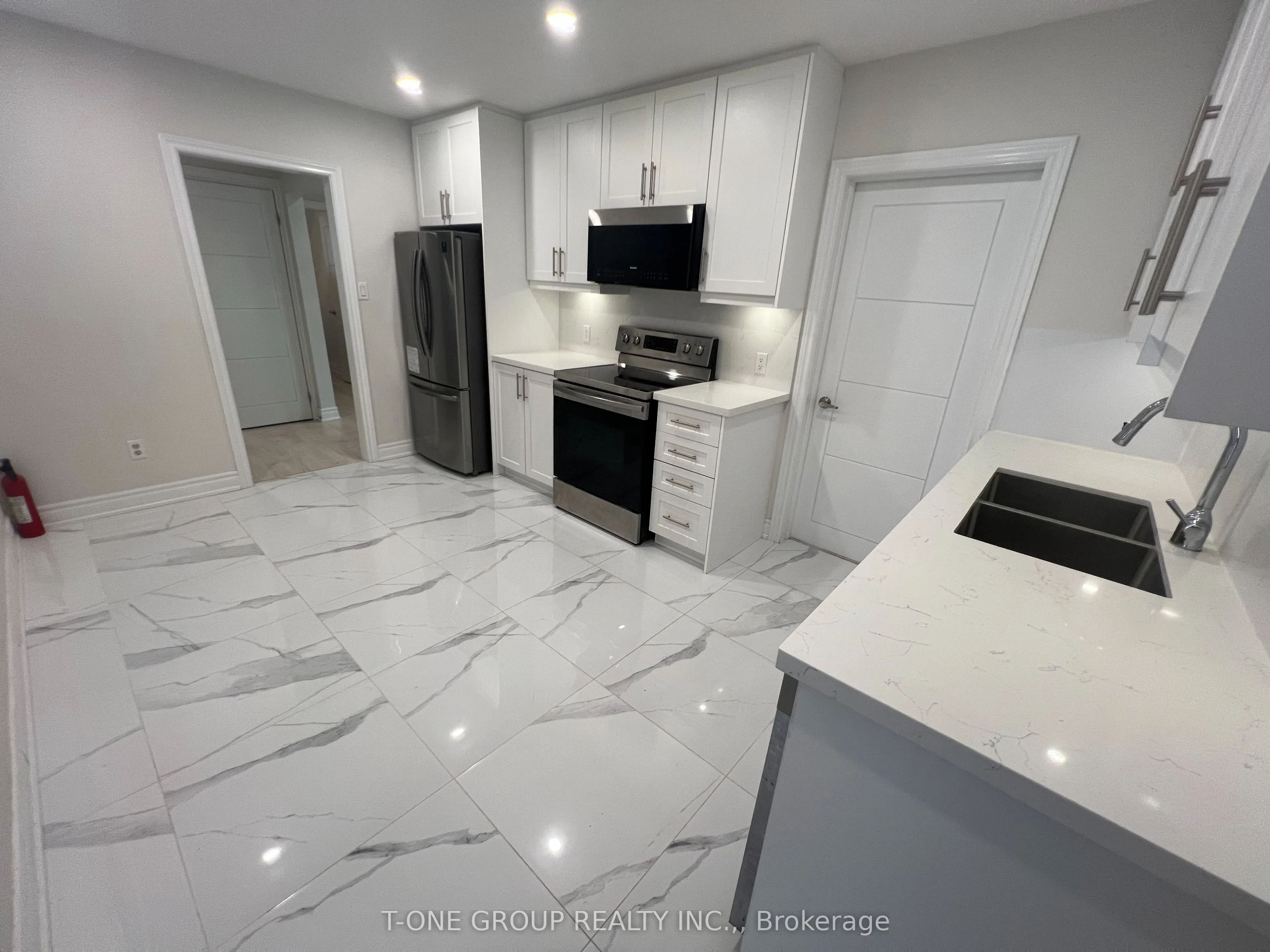 98 Thornton Avenue