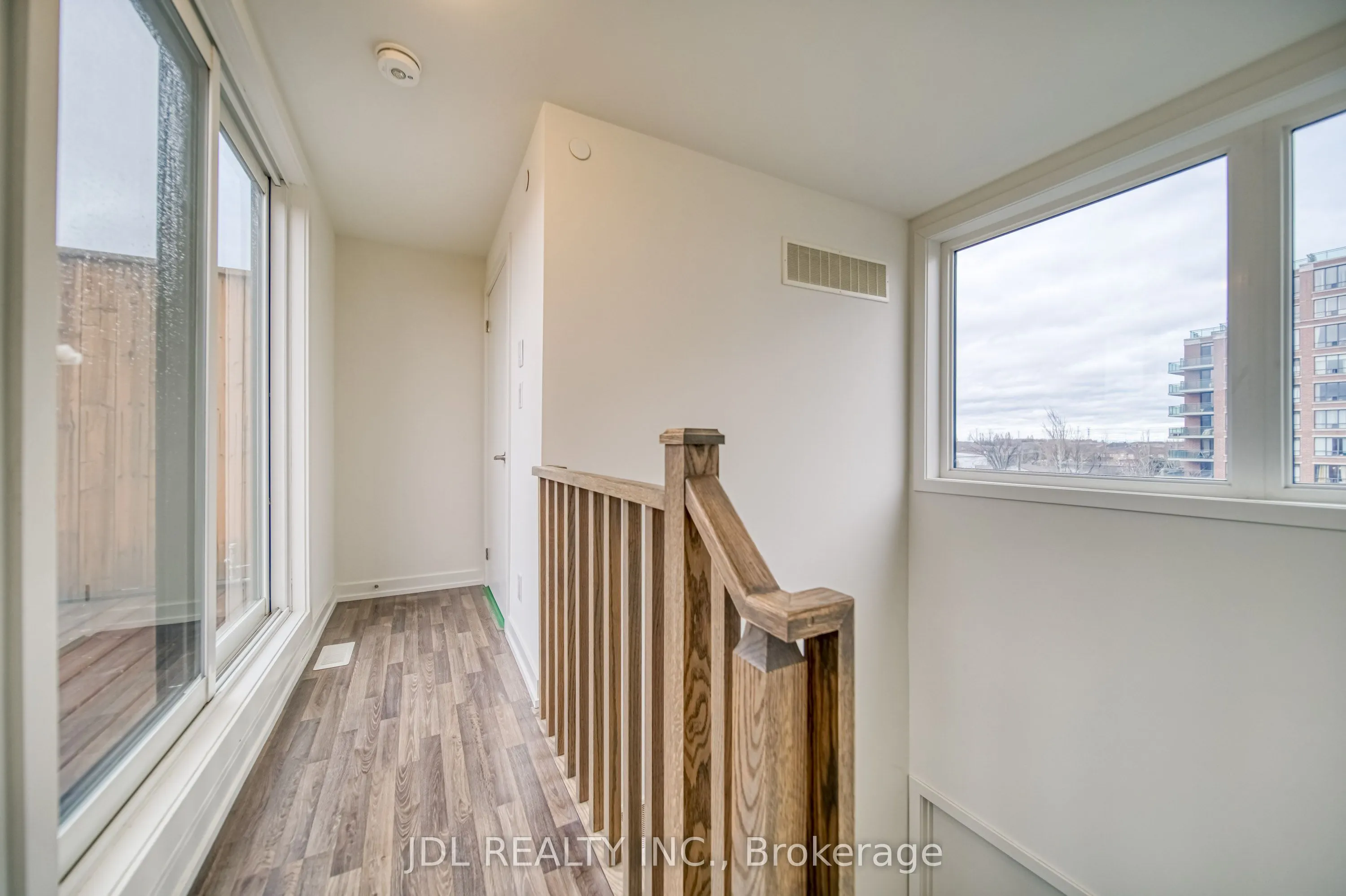 370 D Red Maple Road, #118