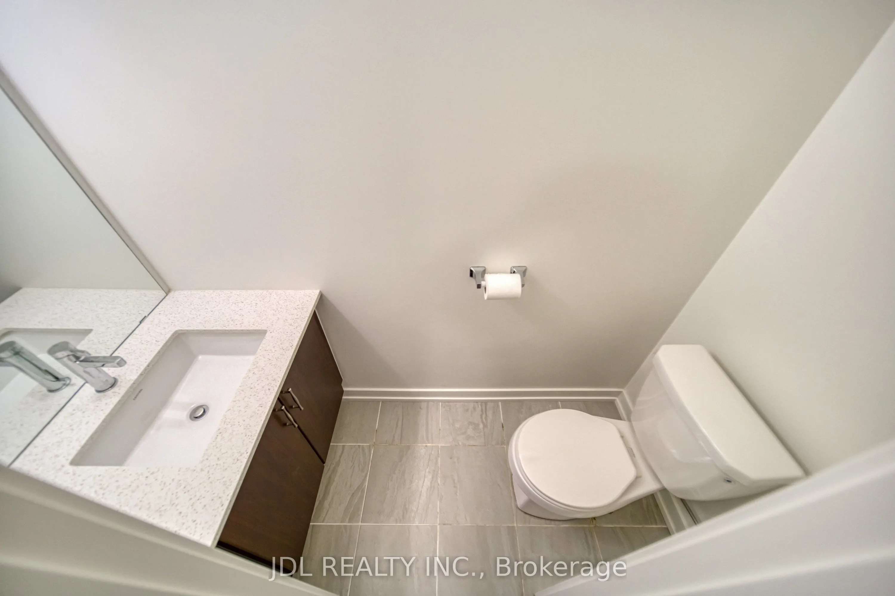370 D Red Maple Road, #118