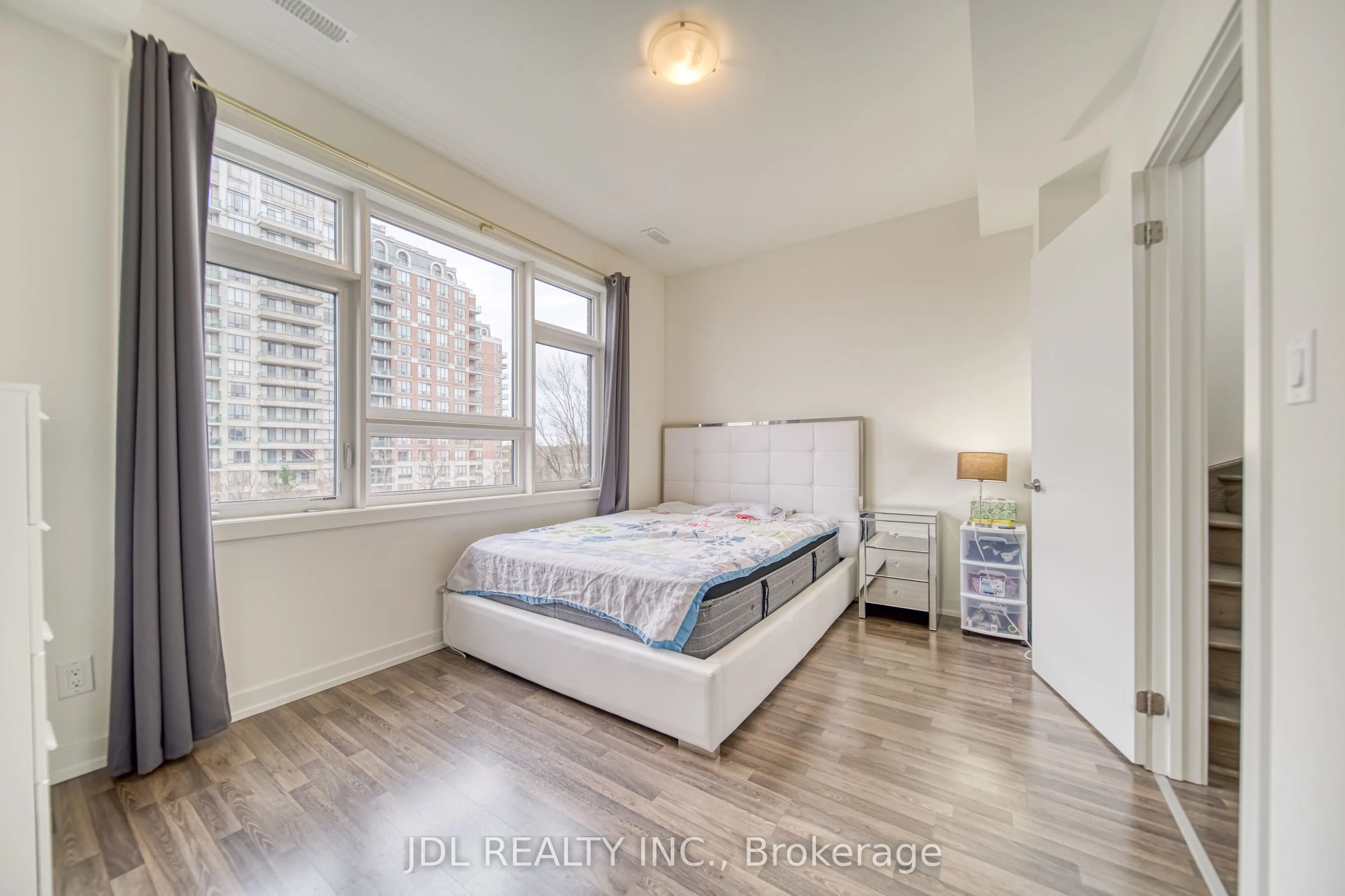 370 D Red Maple Road, #118