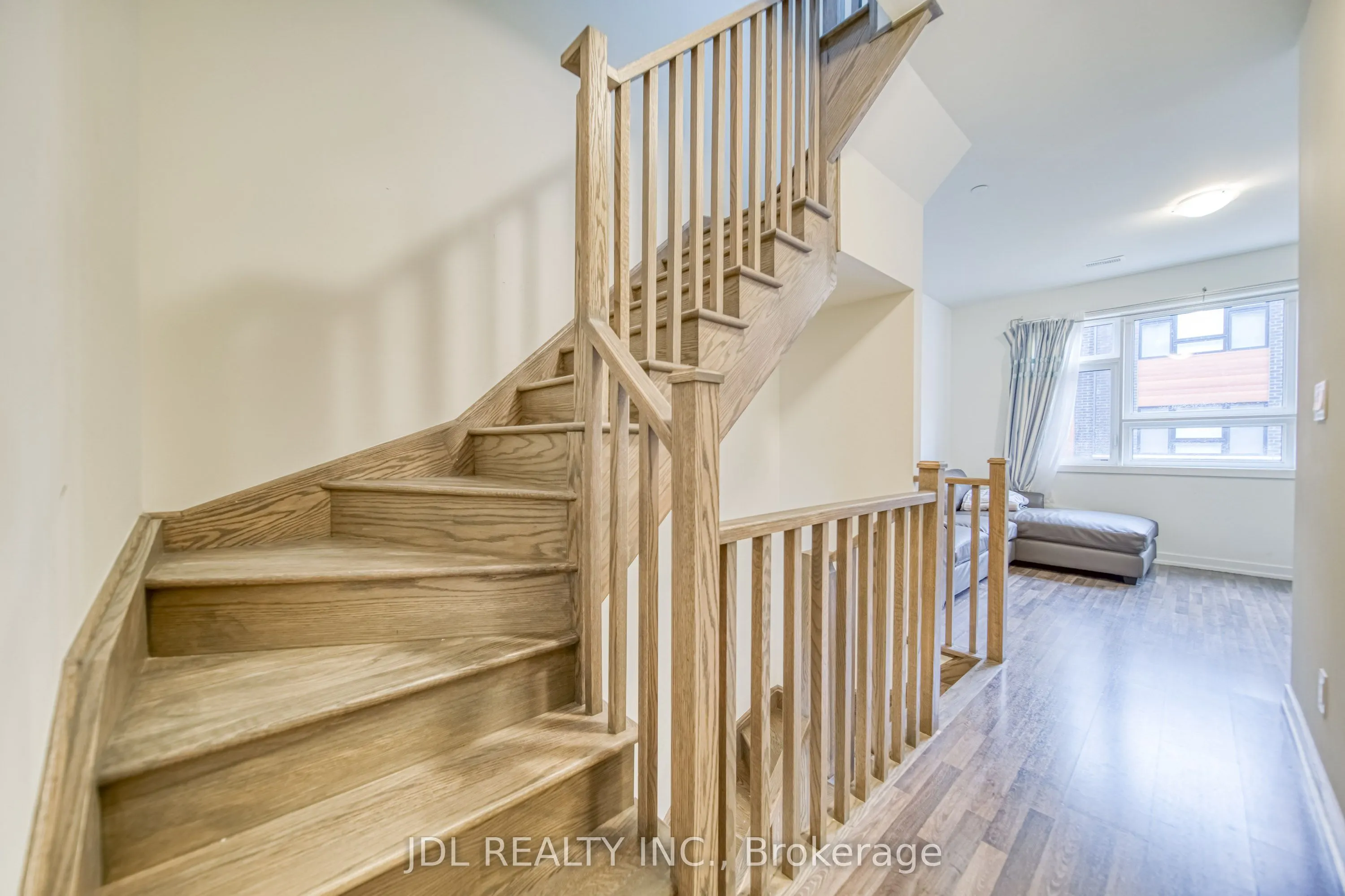 370 D Red Maple Road, #118