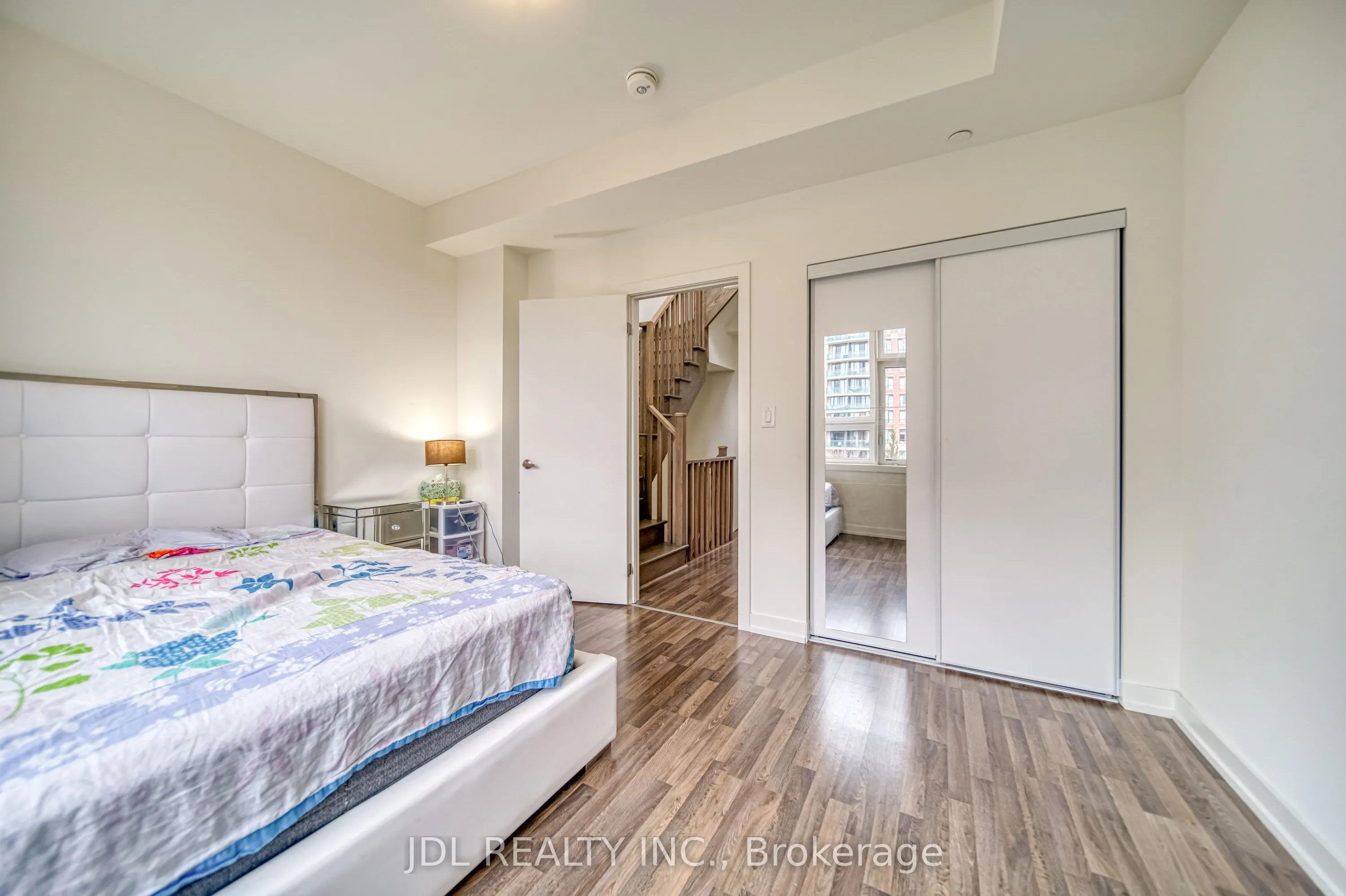 370 D Red Maple Road, #118