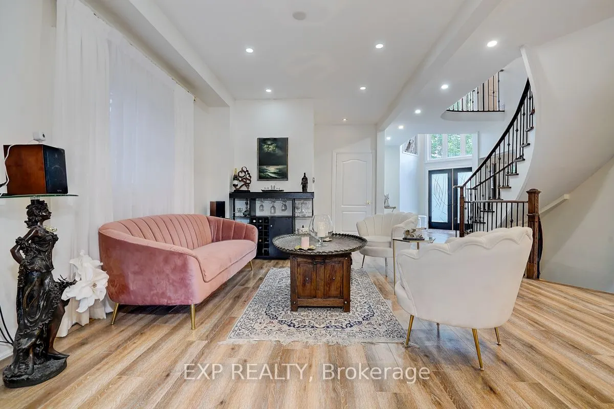 446 Silken Laumann Drive