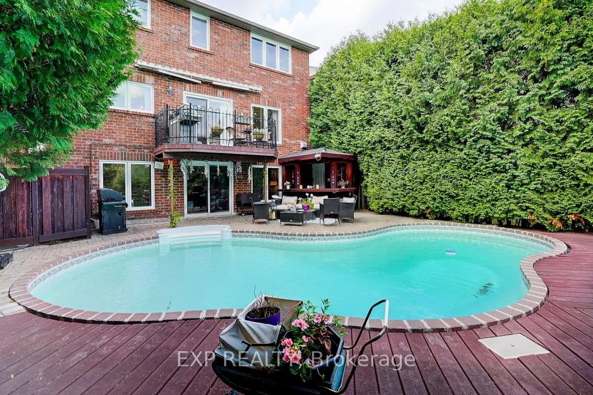 446 Silken Laumann Drive
