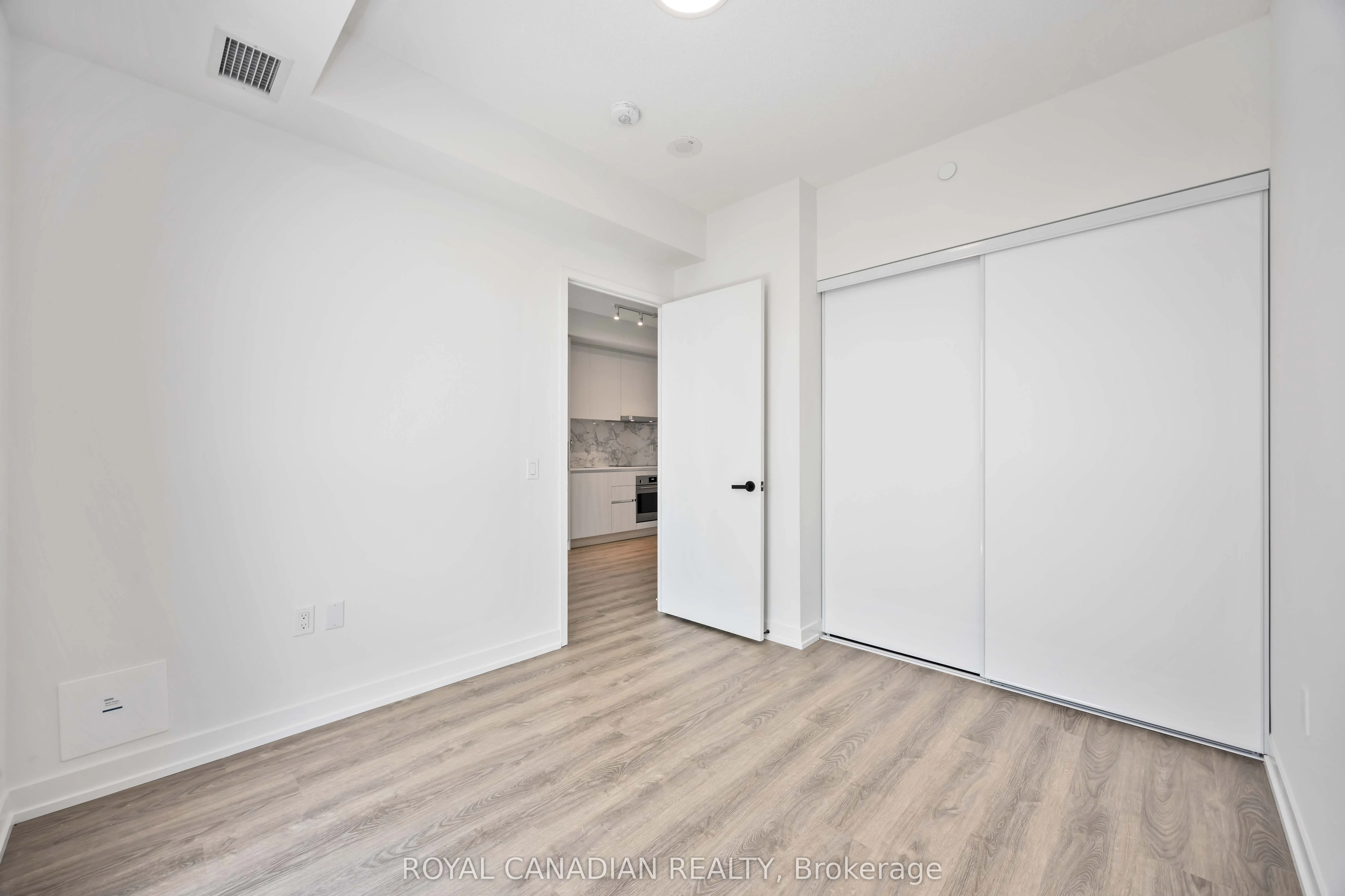 195 Commerce Street, #5007