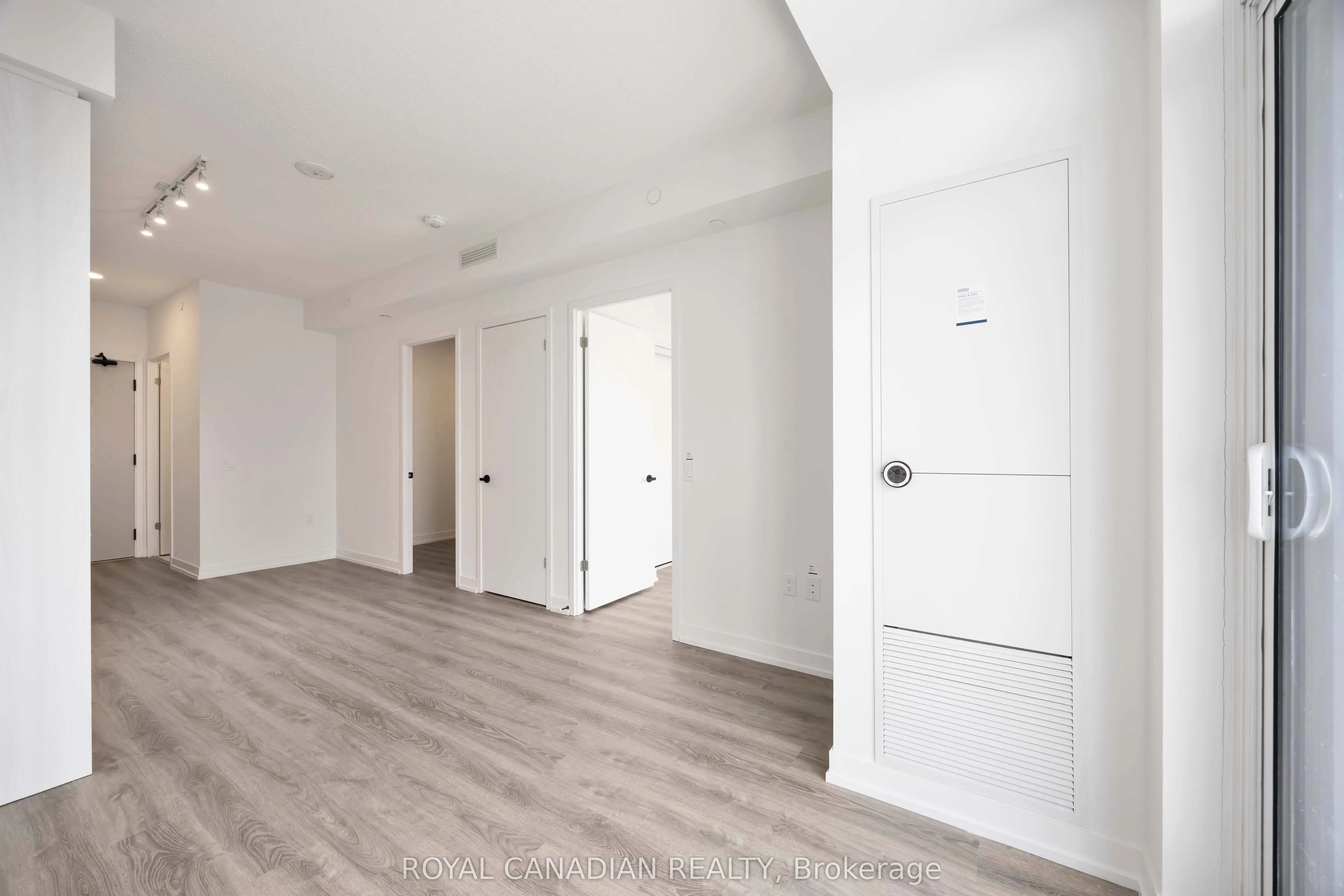195 Commerce Street, #5007