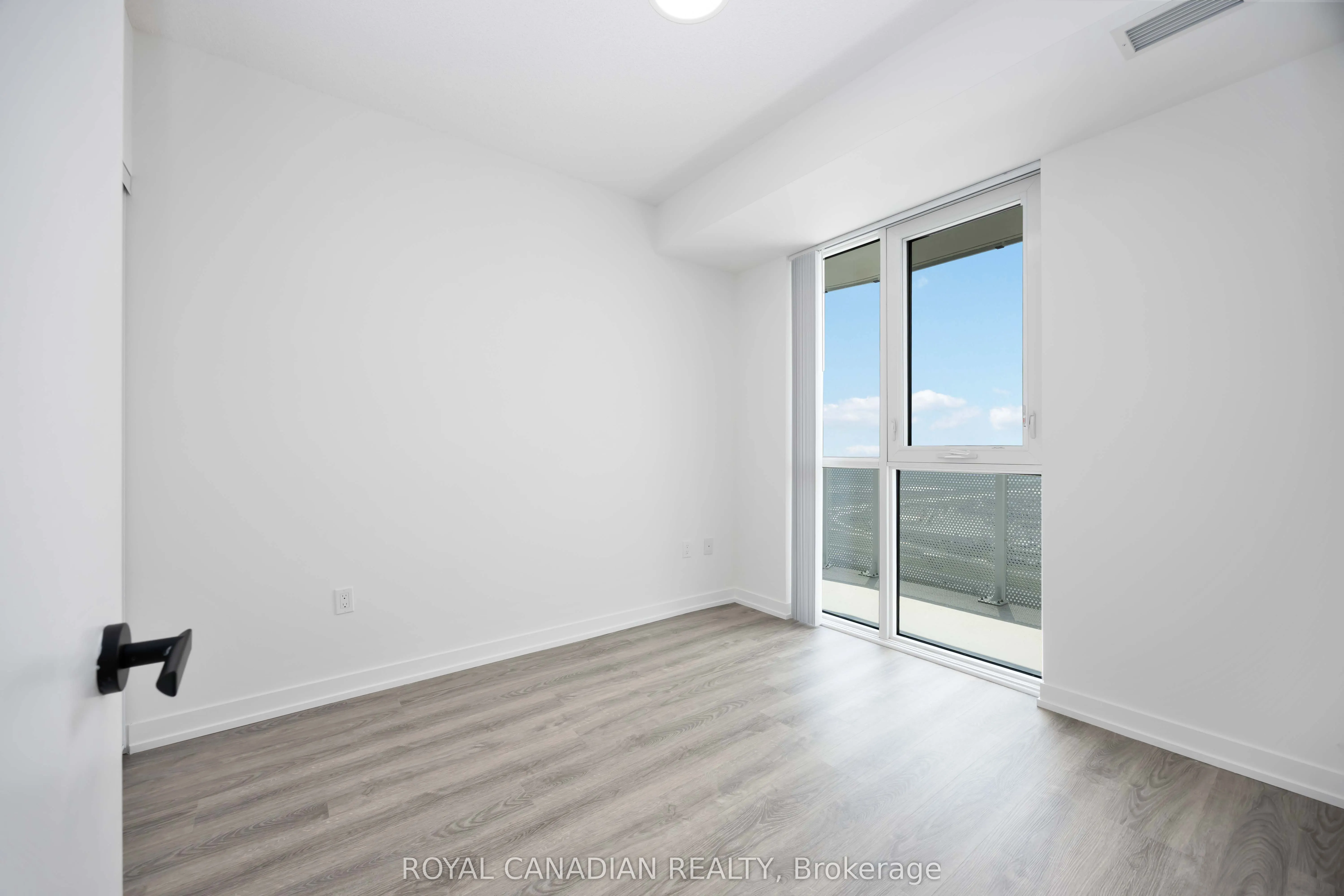 195 Commerce Street, #5007