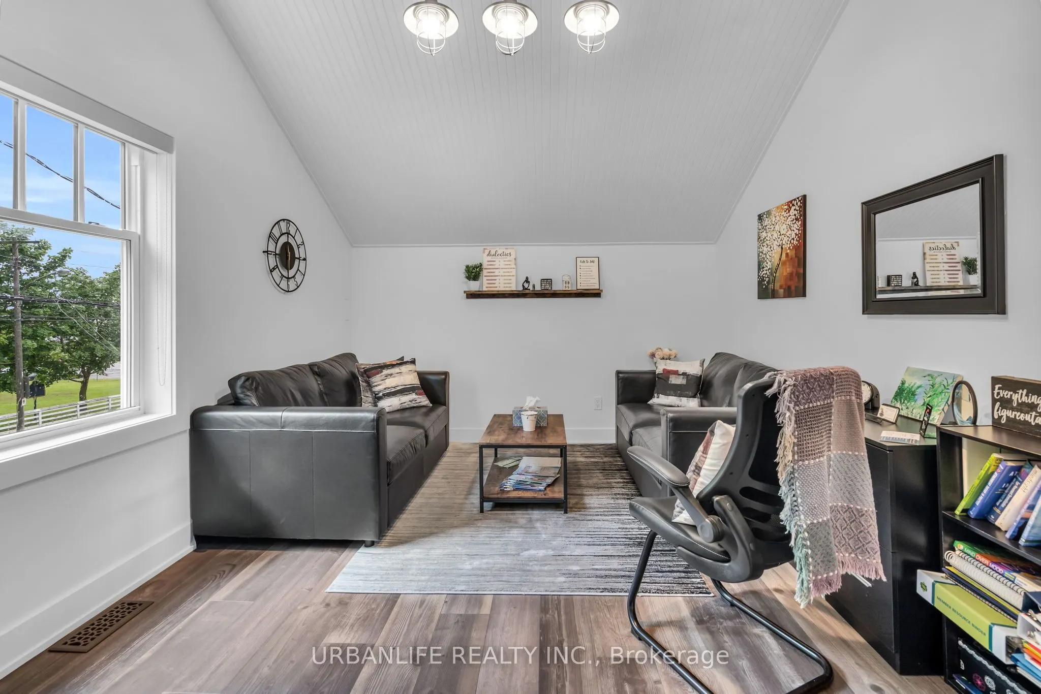18967 Leslie Street, #1B