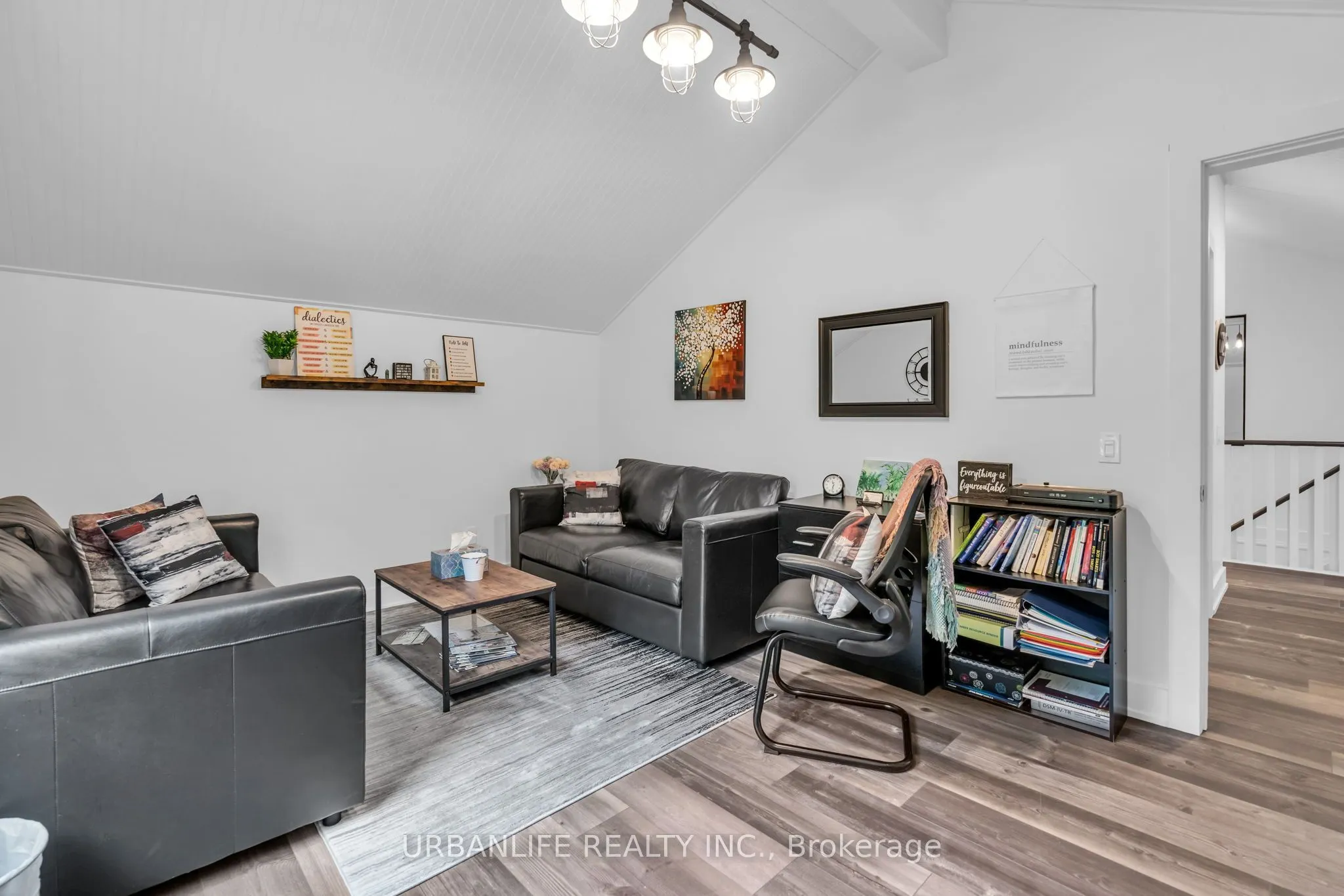 18967 Leslie Street, #1B