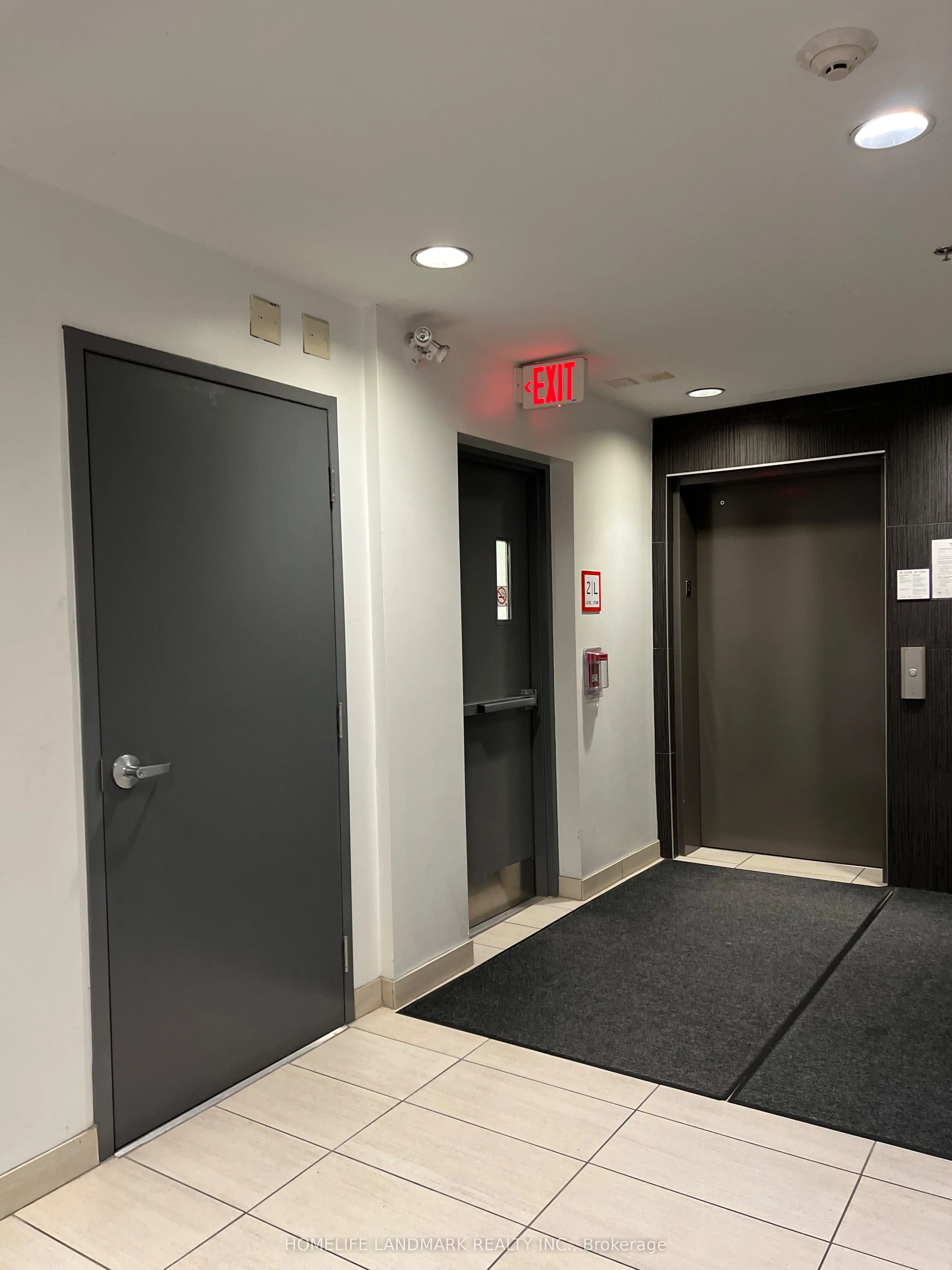 28 South Unionville Avenue, #2093