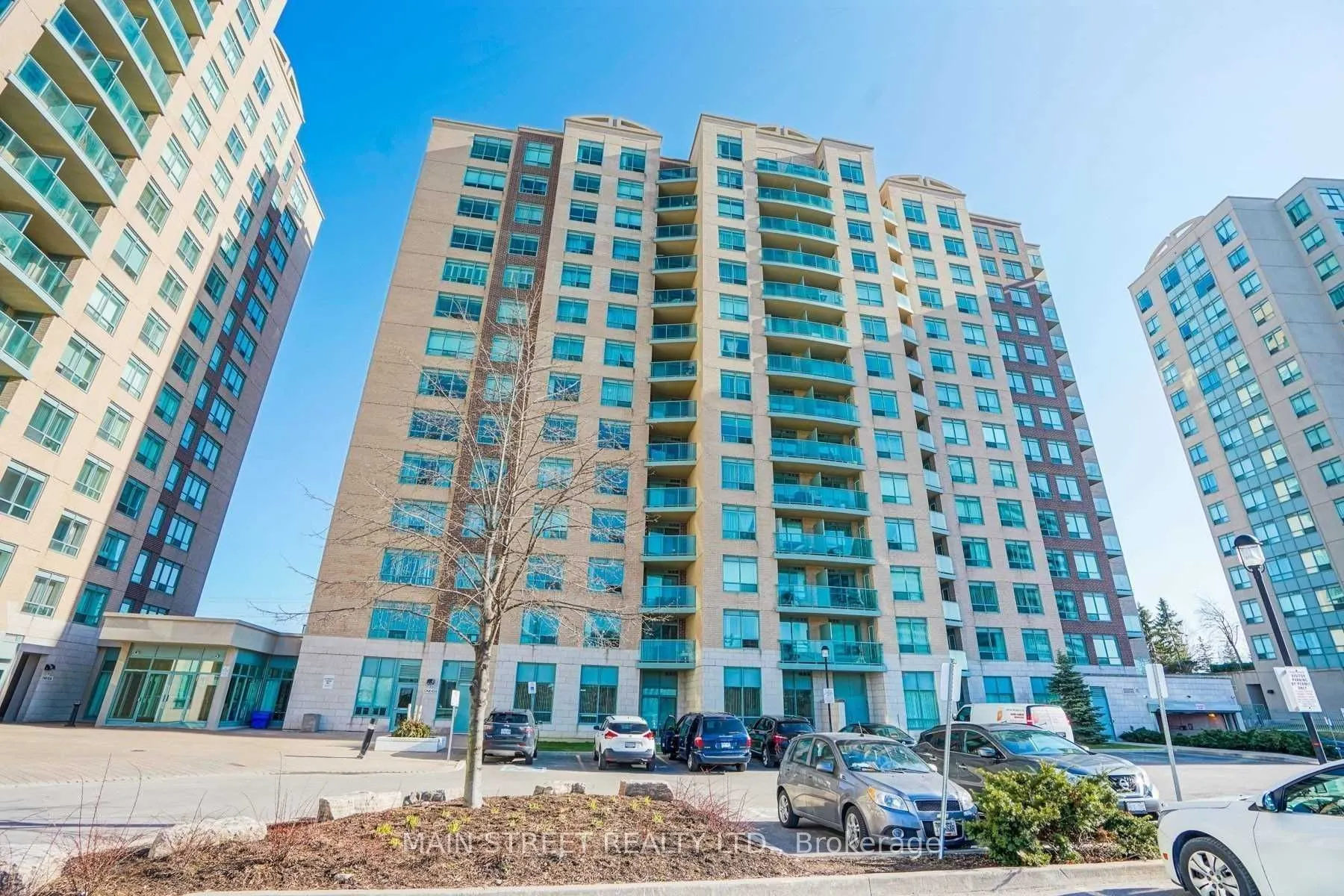23 Oneida Crescent, #712