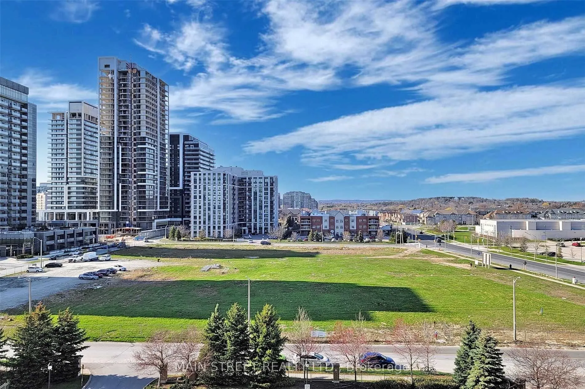 23 Oneida Crescent, #712