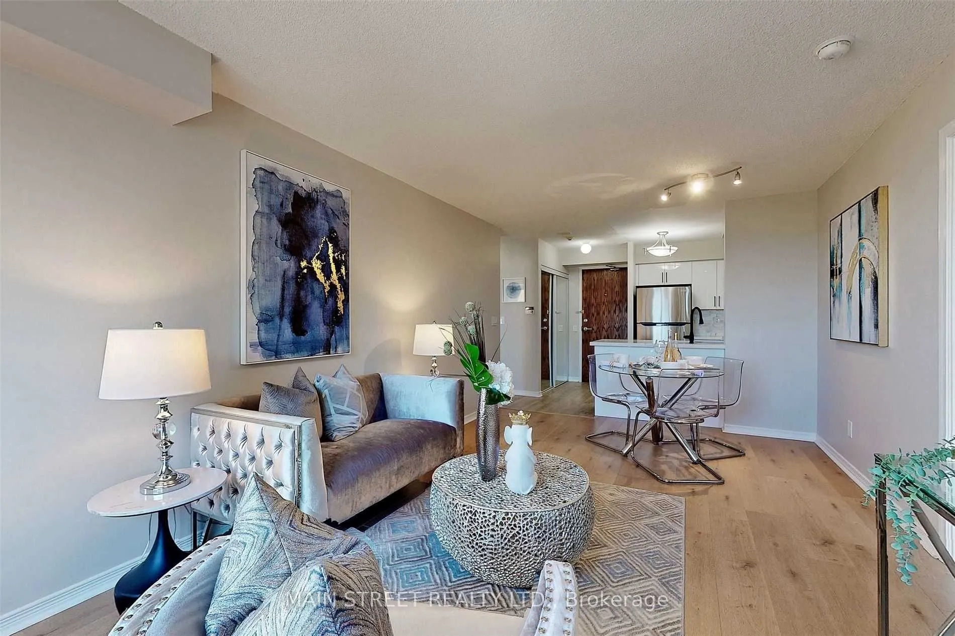 23 Oneida Crescent, #712