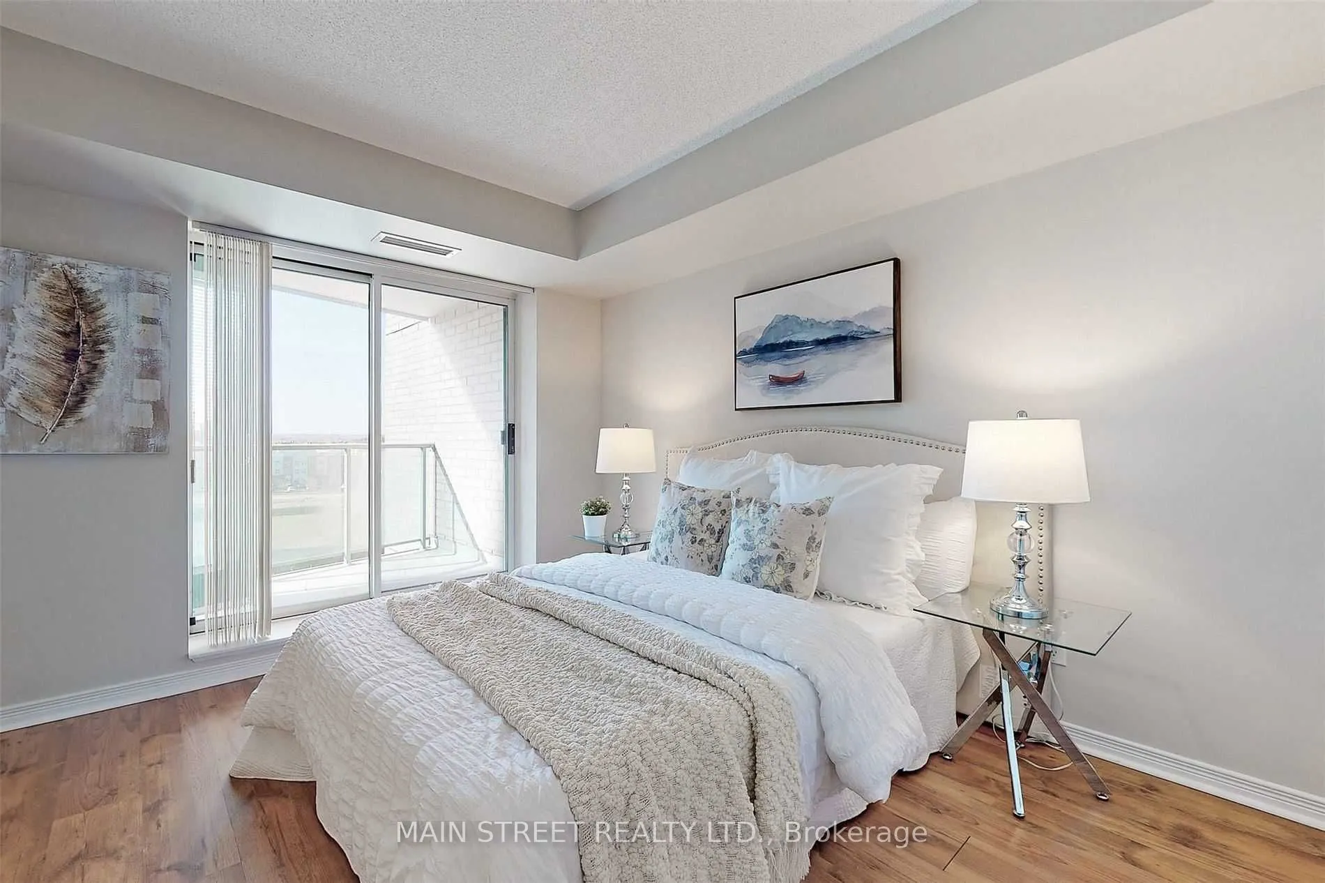 23 Oneida Crescent, #712