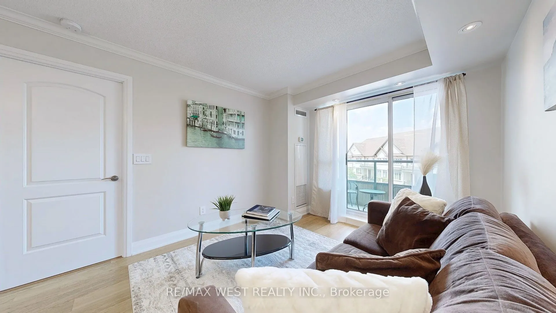 30 North Park Road, #302