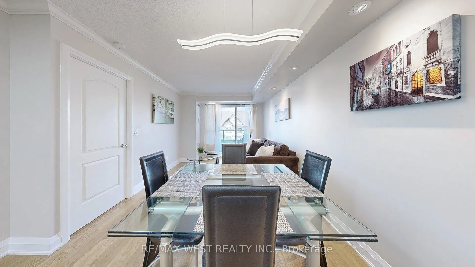 30 North Park Road, #302