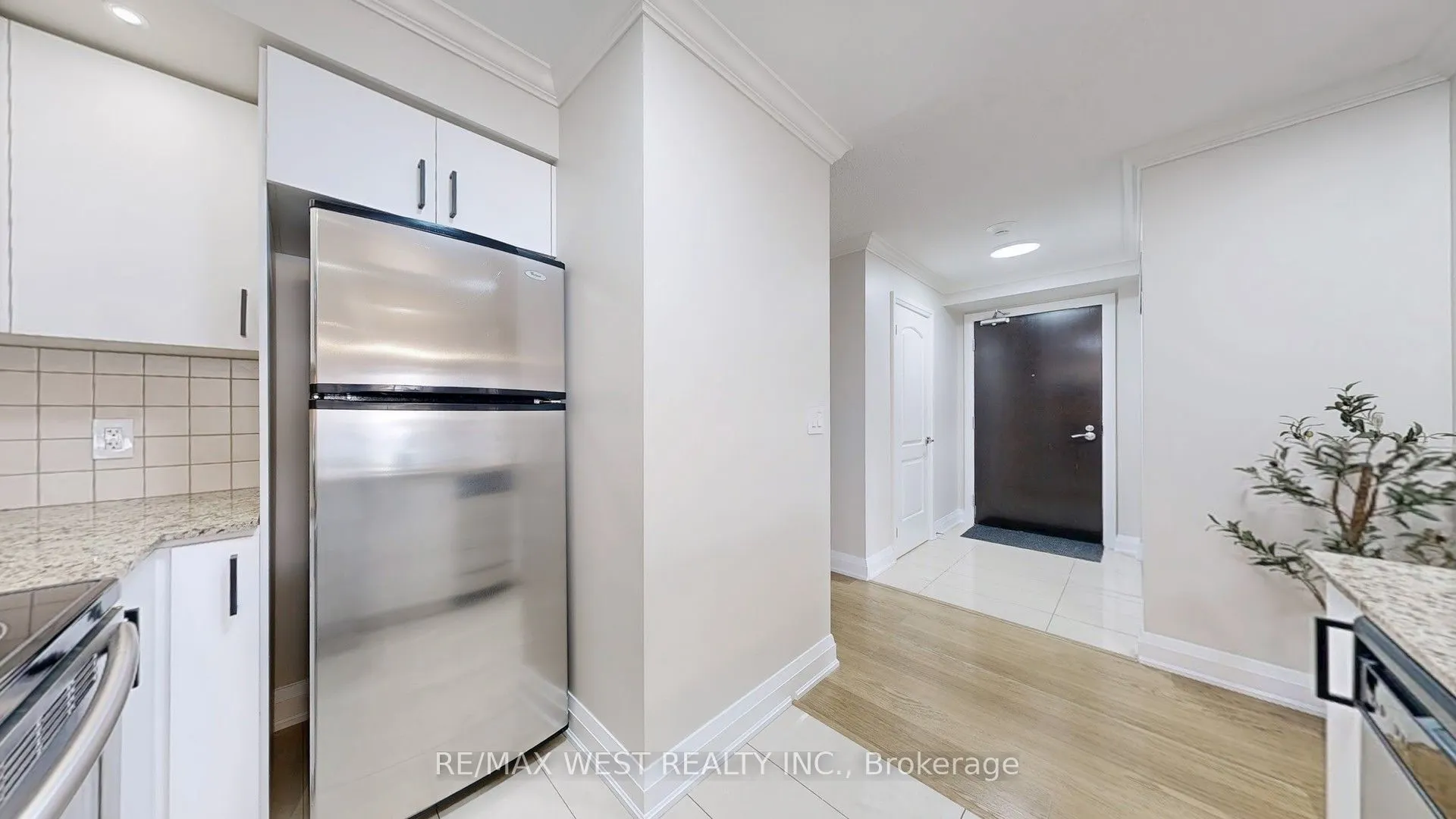 30 North Park Road, #302