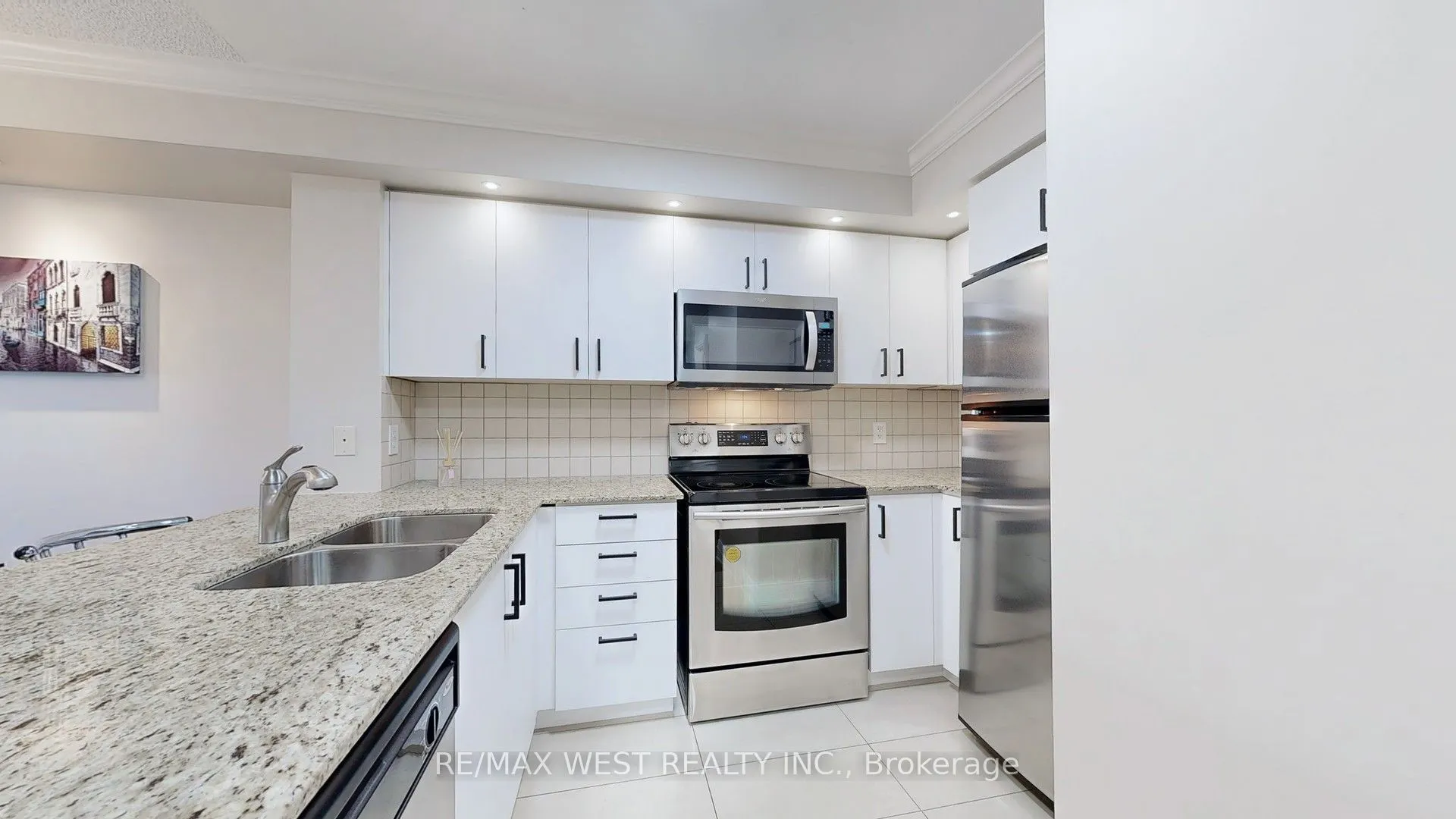 30 North Park Road, #302