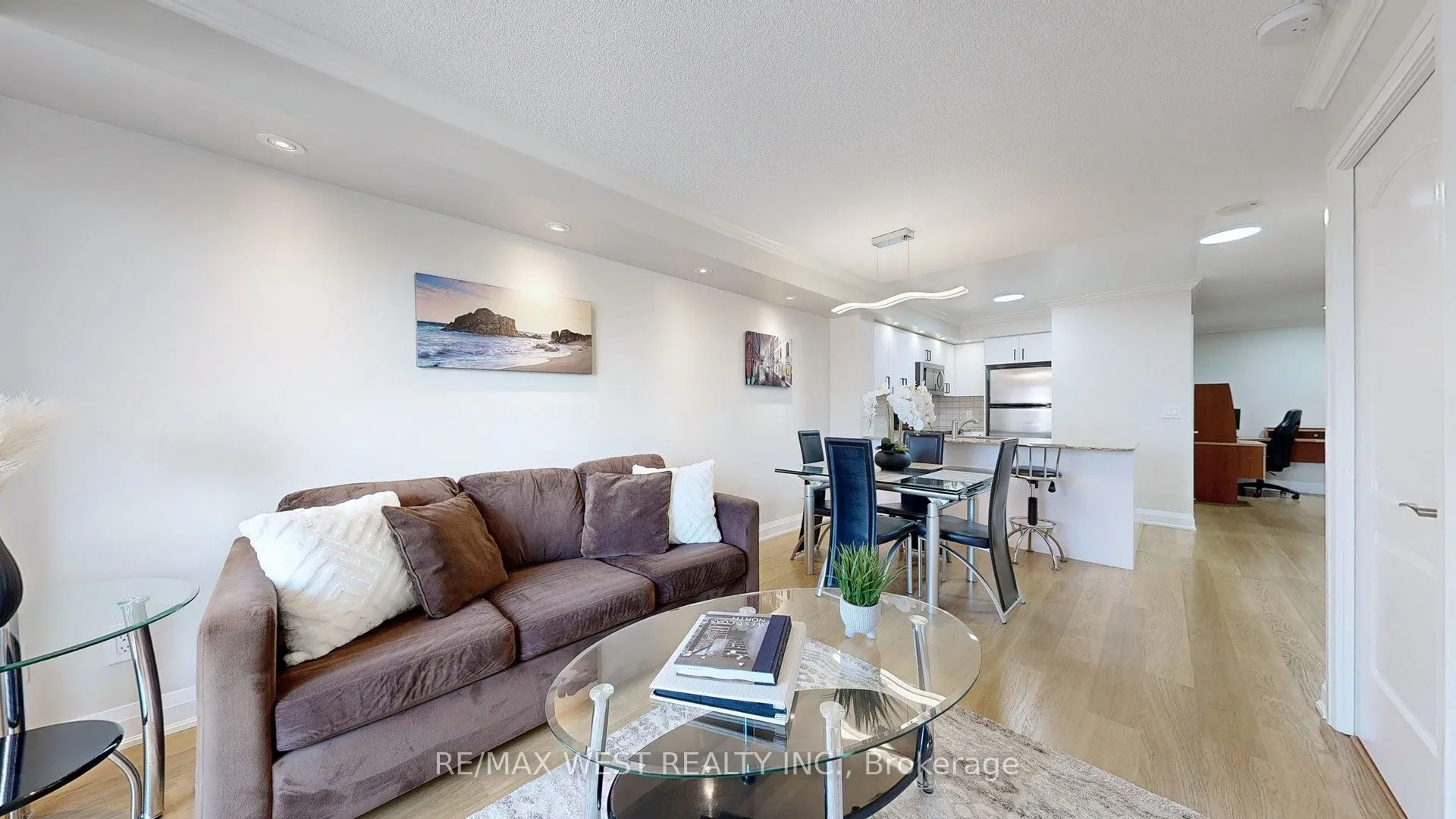 30 North Park Road, #302