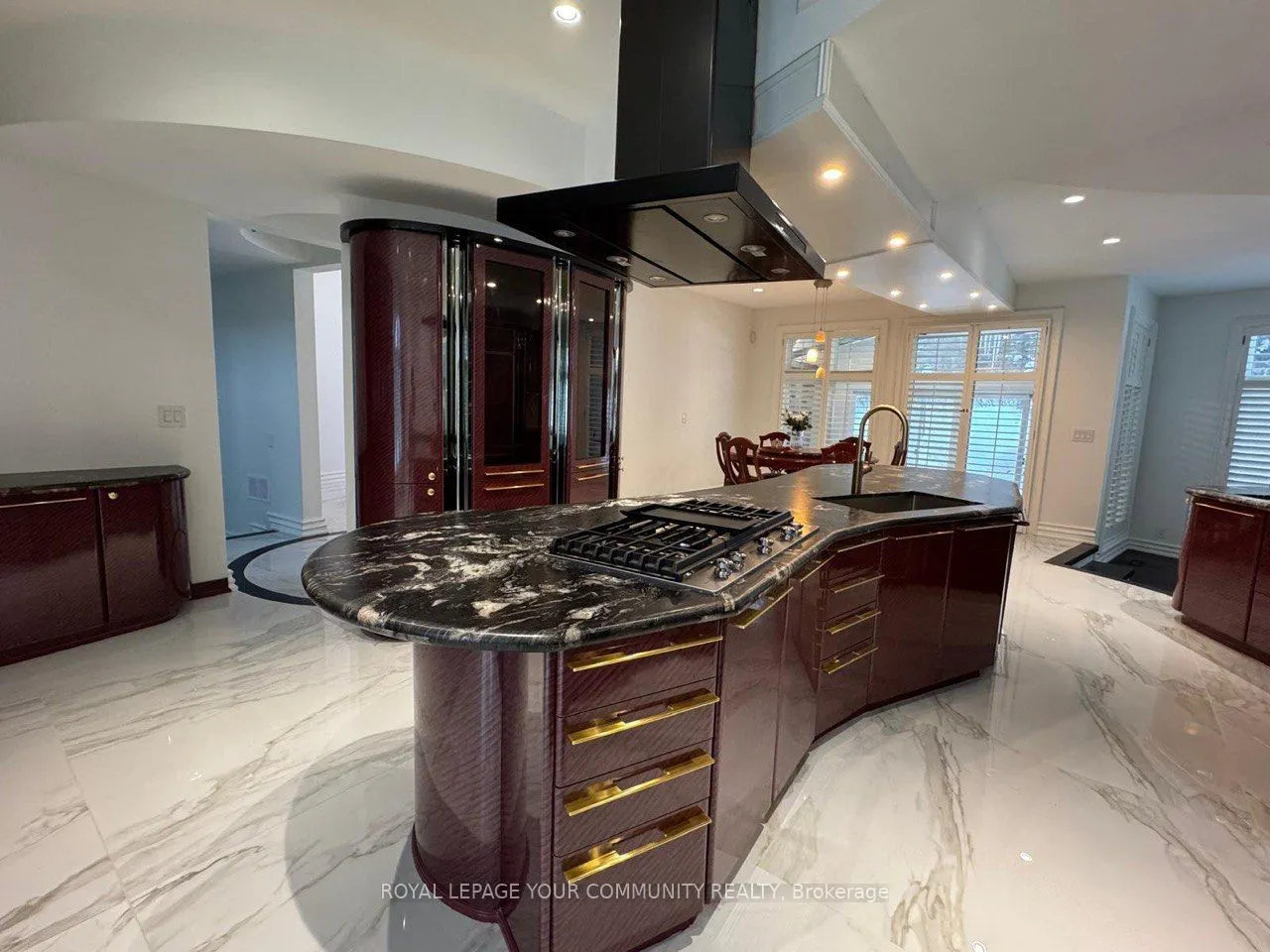 76 Silver Fox Place