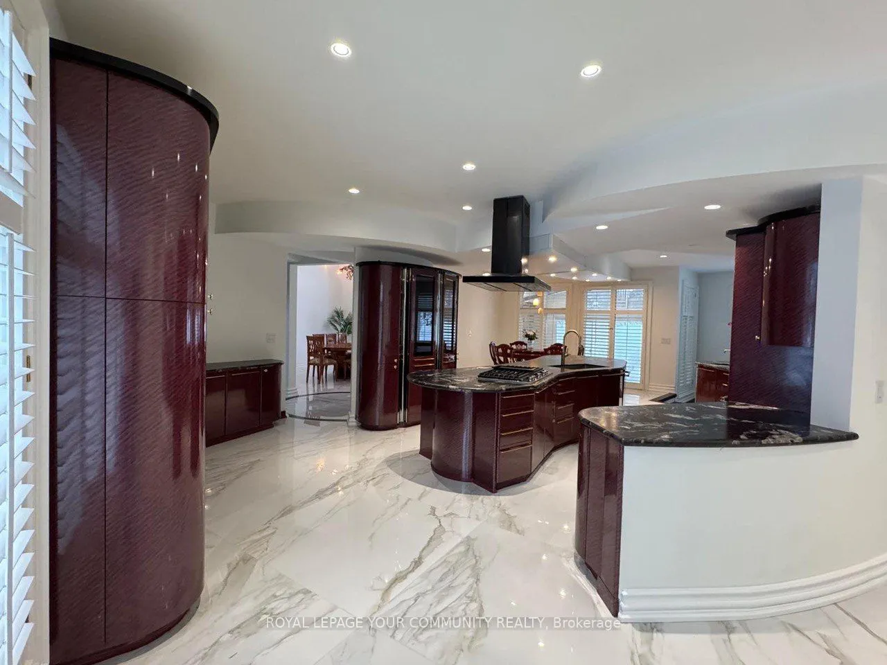 76 Silver Fox Place