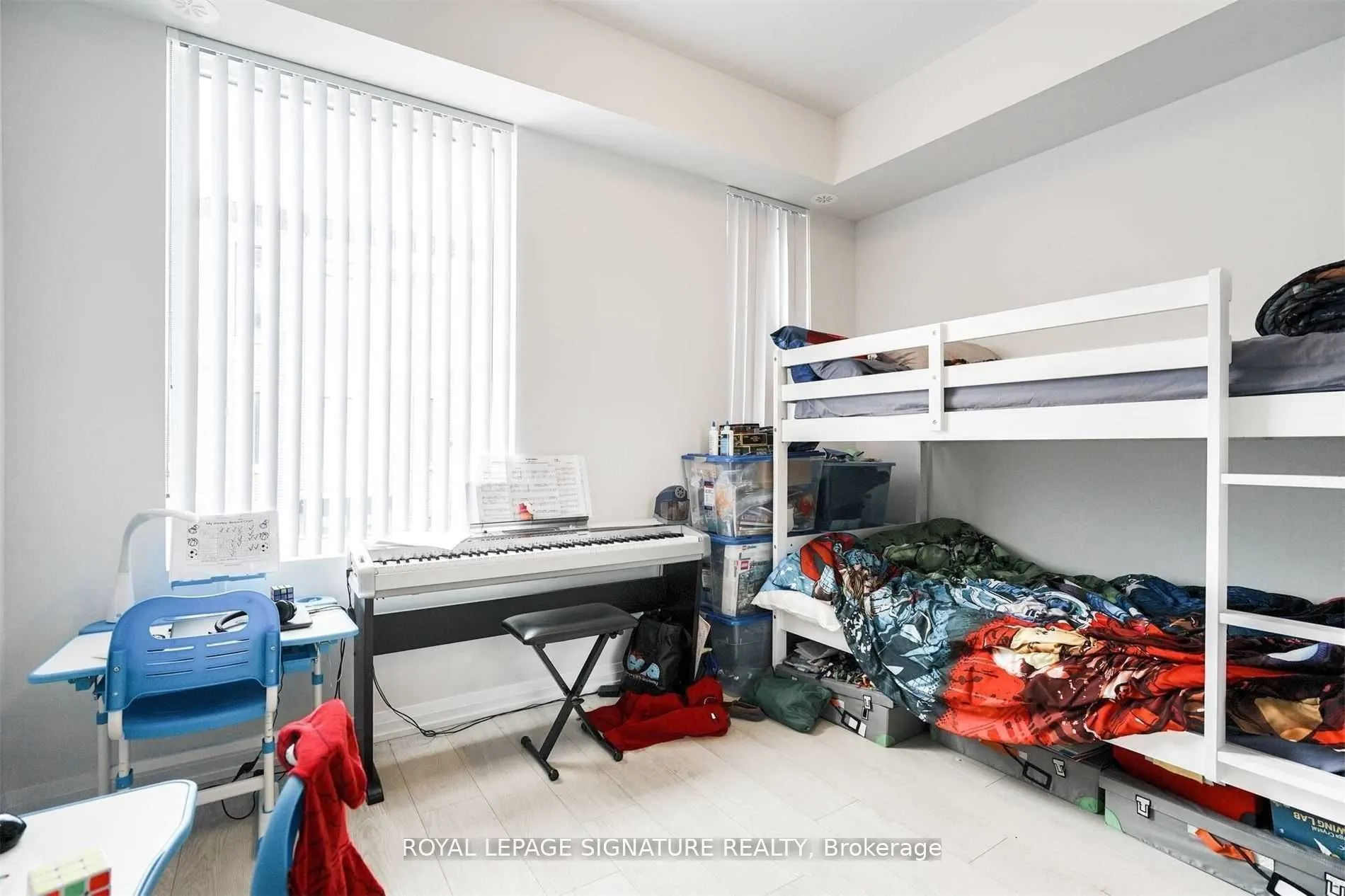 1010 Portage Parkway, #Th12