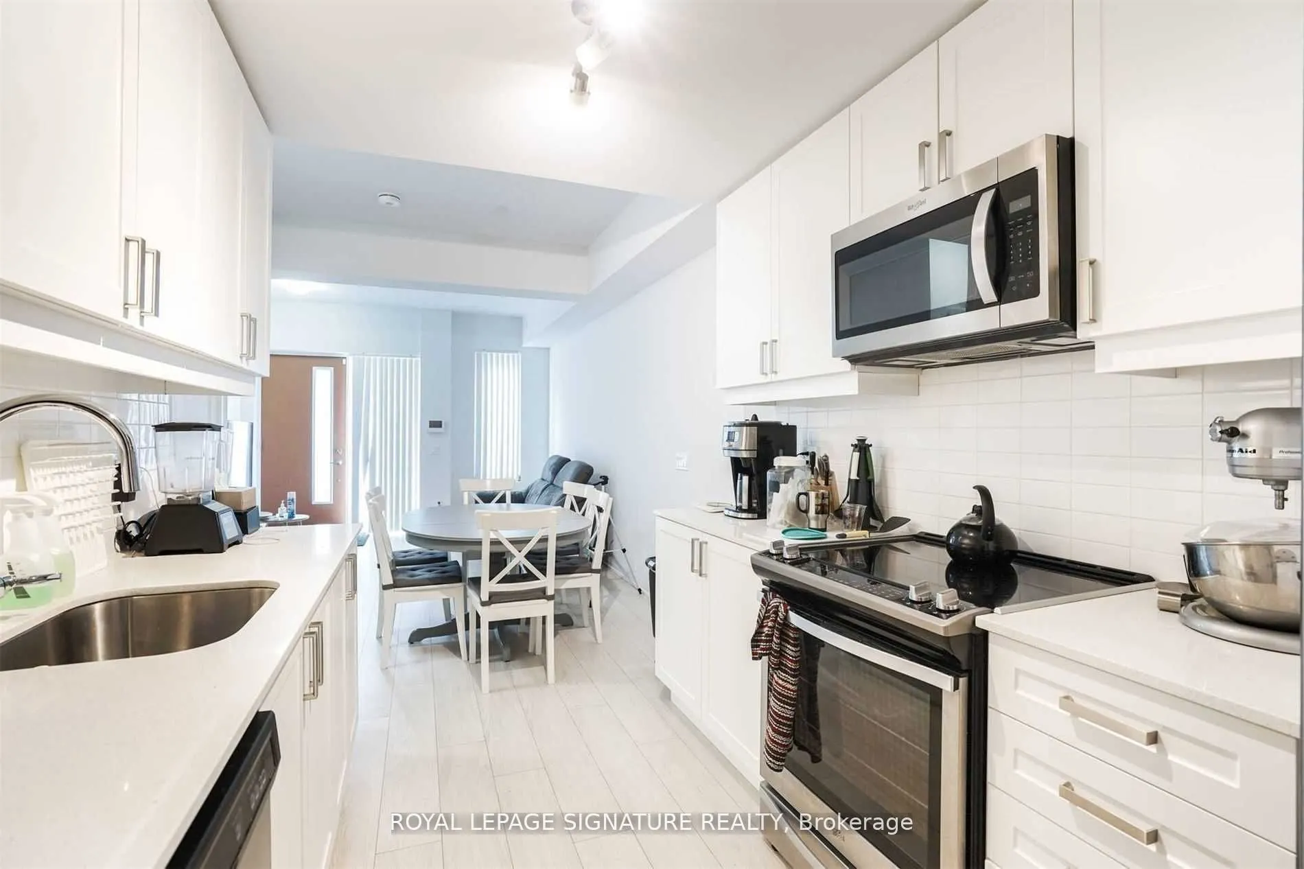 1010 Portage Parkway, #Th12
