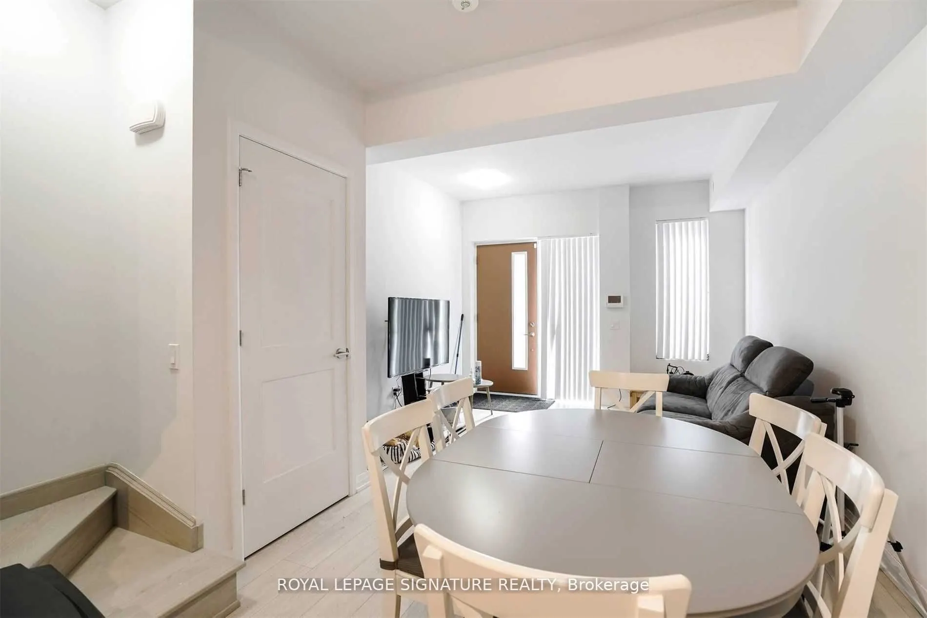 1010 Portage Parkway, #Th12