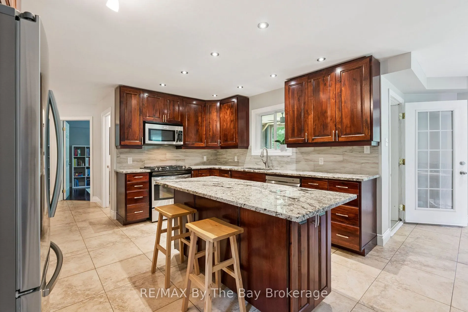 19 Gillespie Trail SE