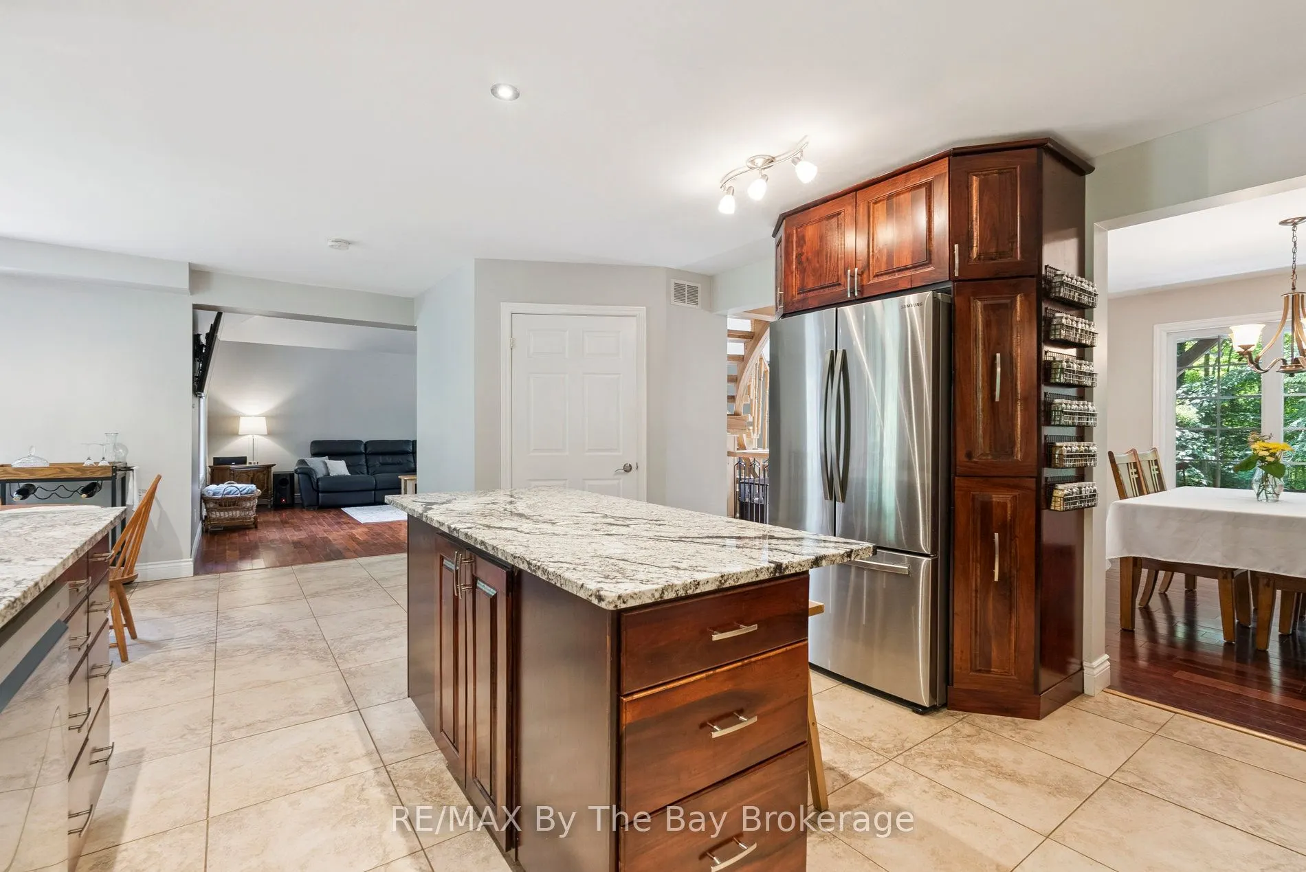 19 Gillespie Trail SE