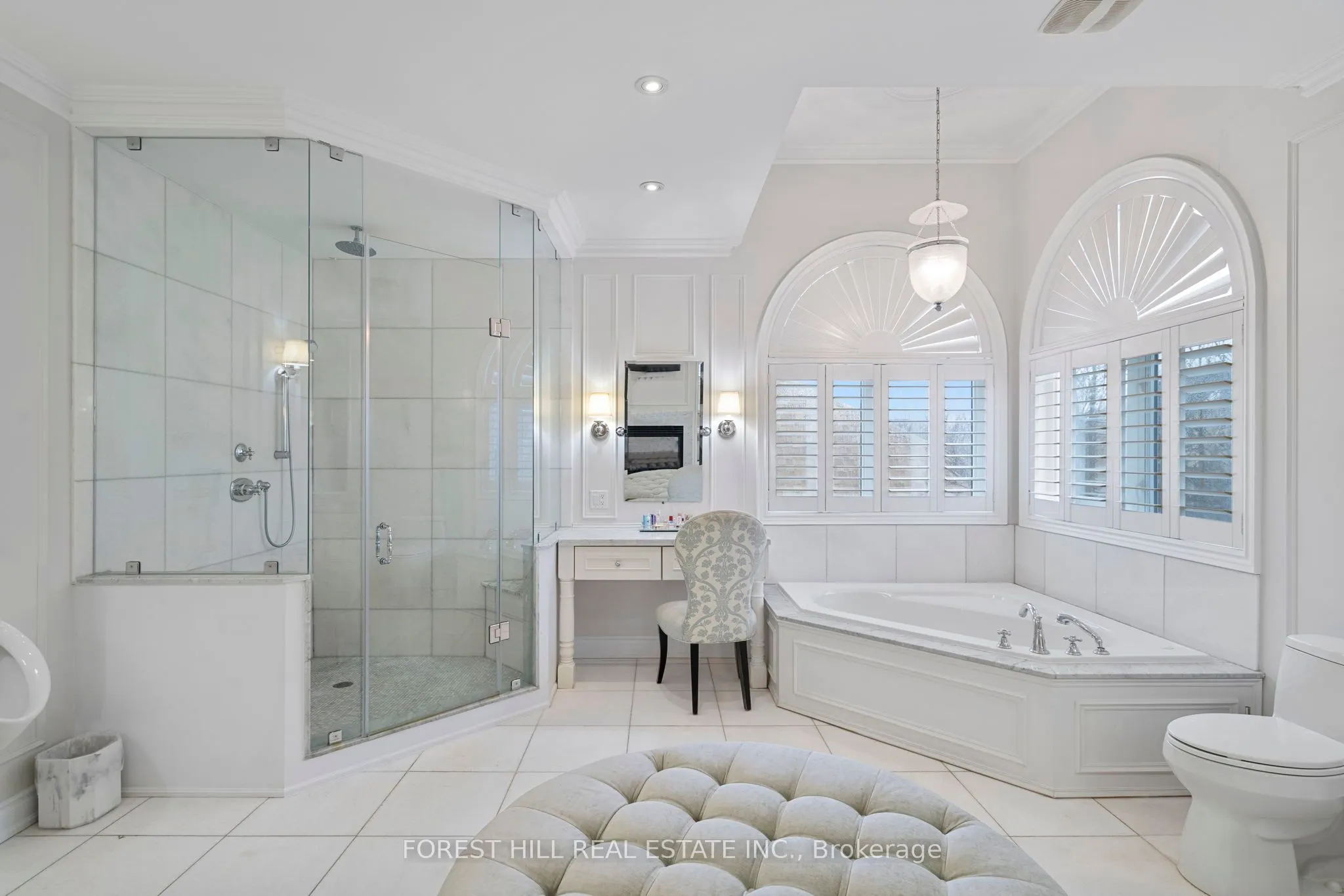 110 Cook's Mill Crescent