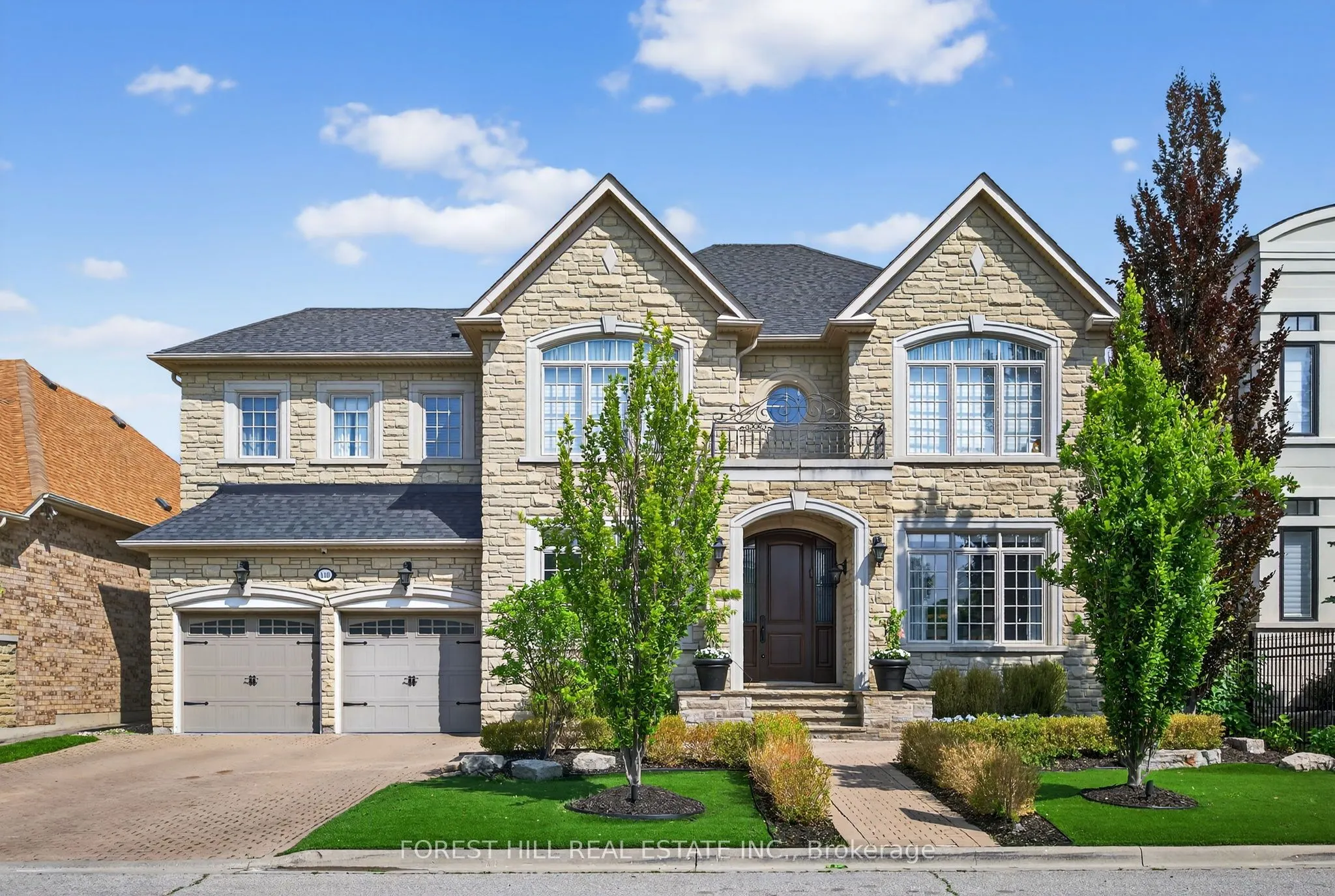 110 Cook's Mill Crescent
