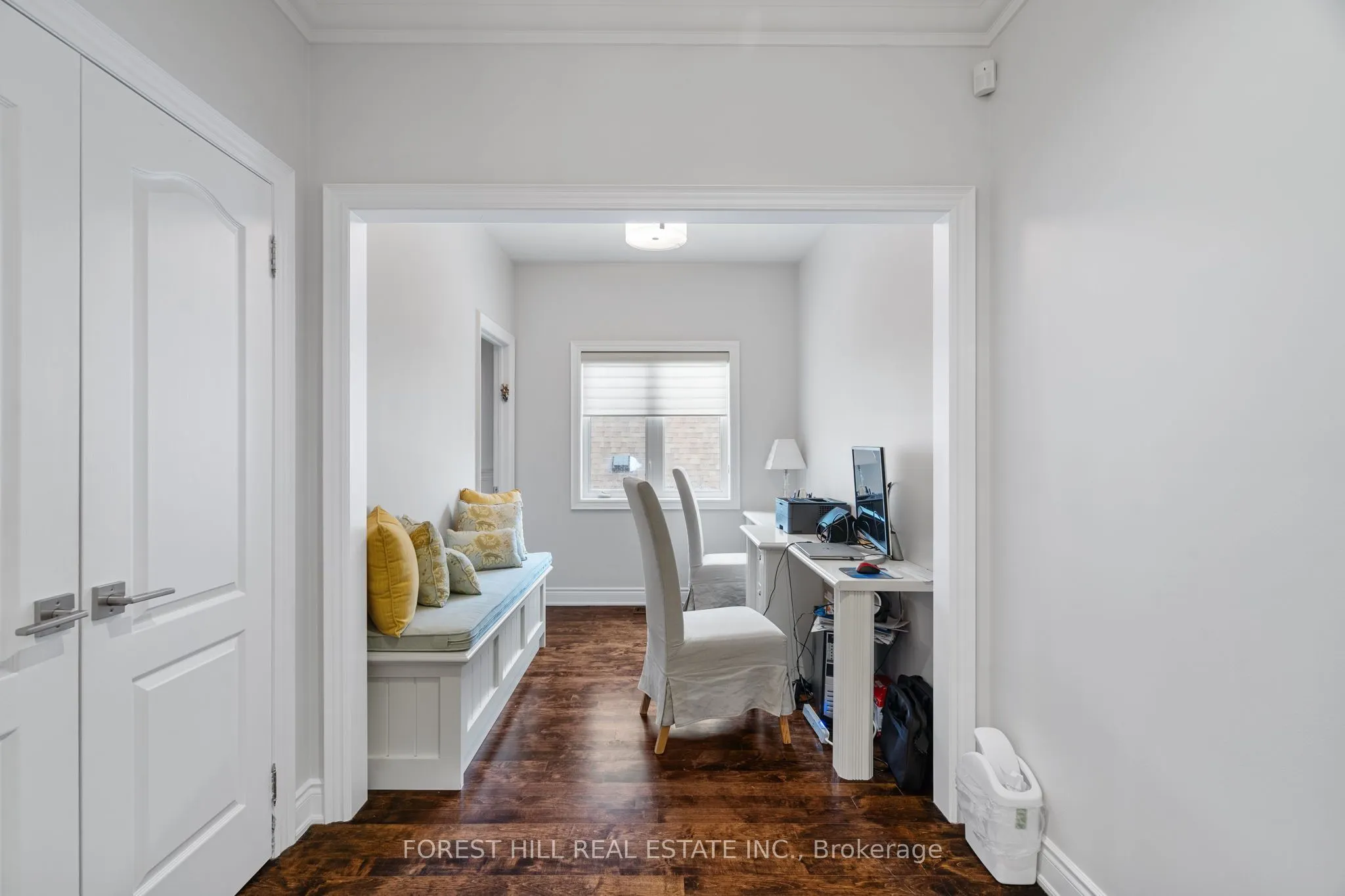 110 Cook's Mill Crescent