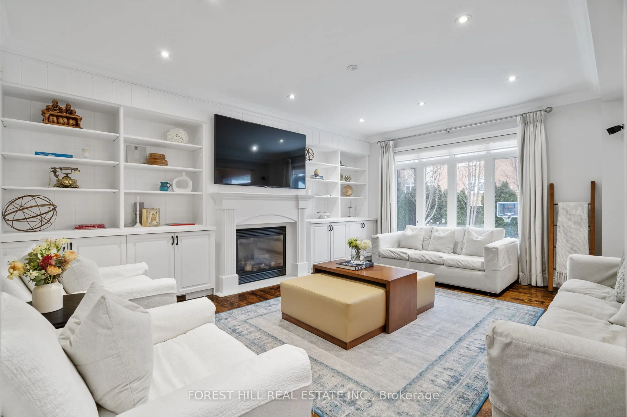 110 Cook's Mill Crescent