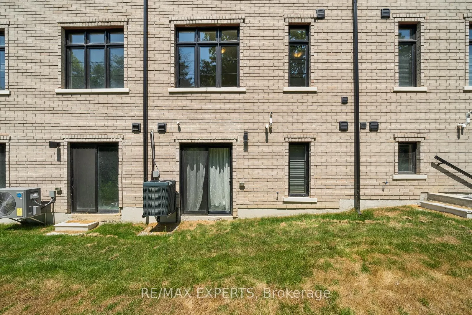 91 Archambault Way
