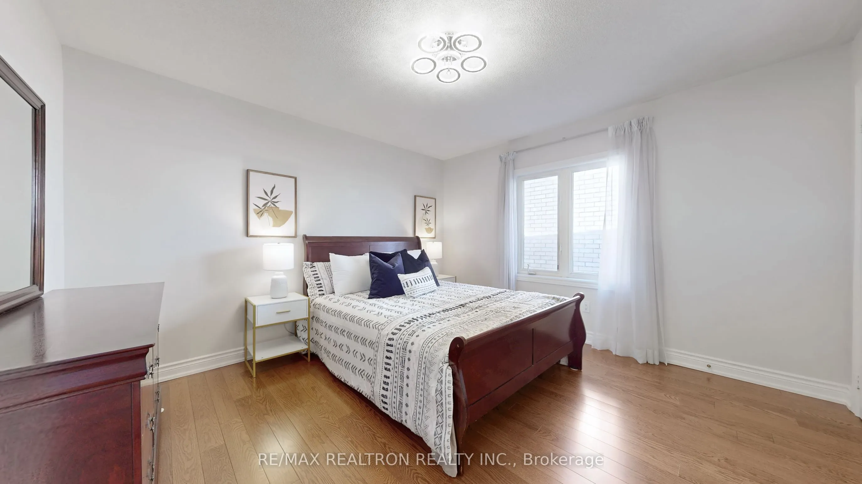 114 Greenforest Grove