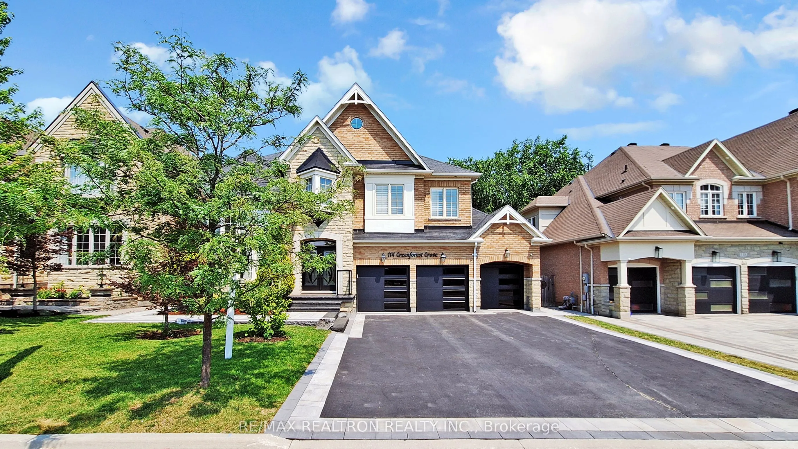 114 Greenforest Grove