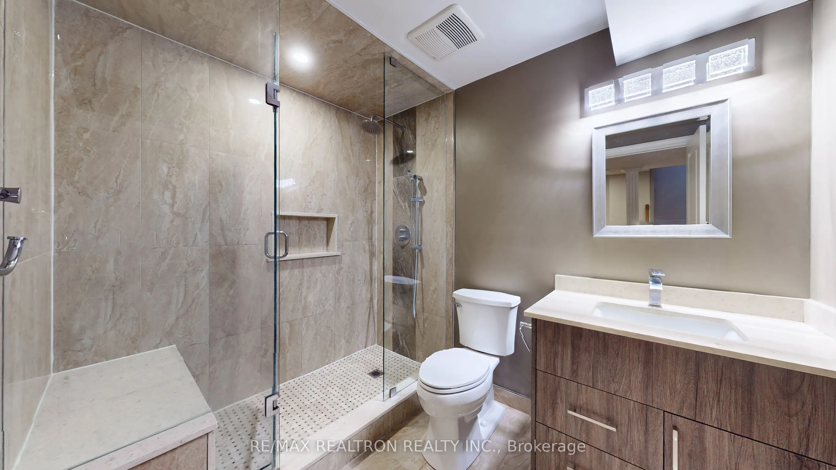 114 Greenforest Grove
